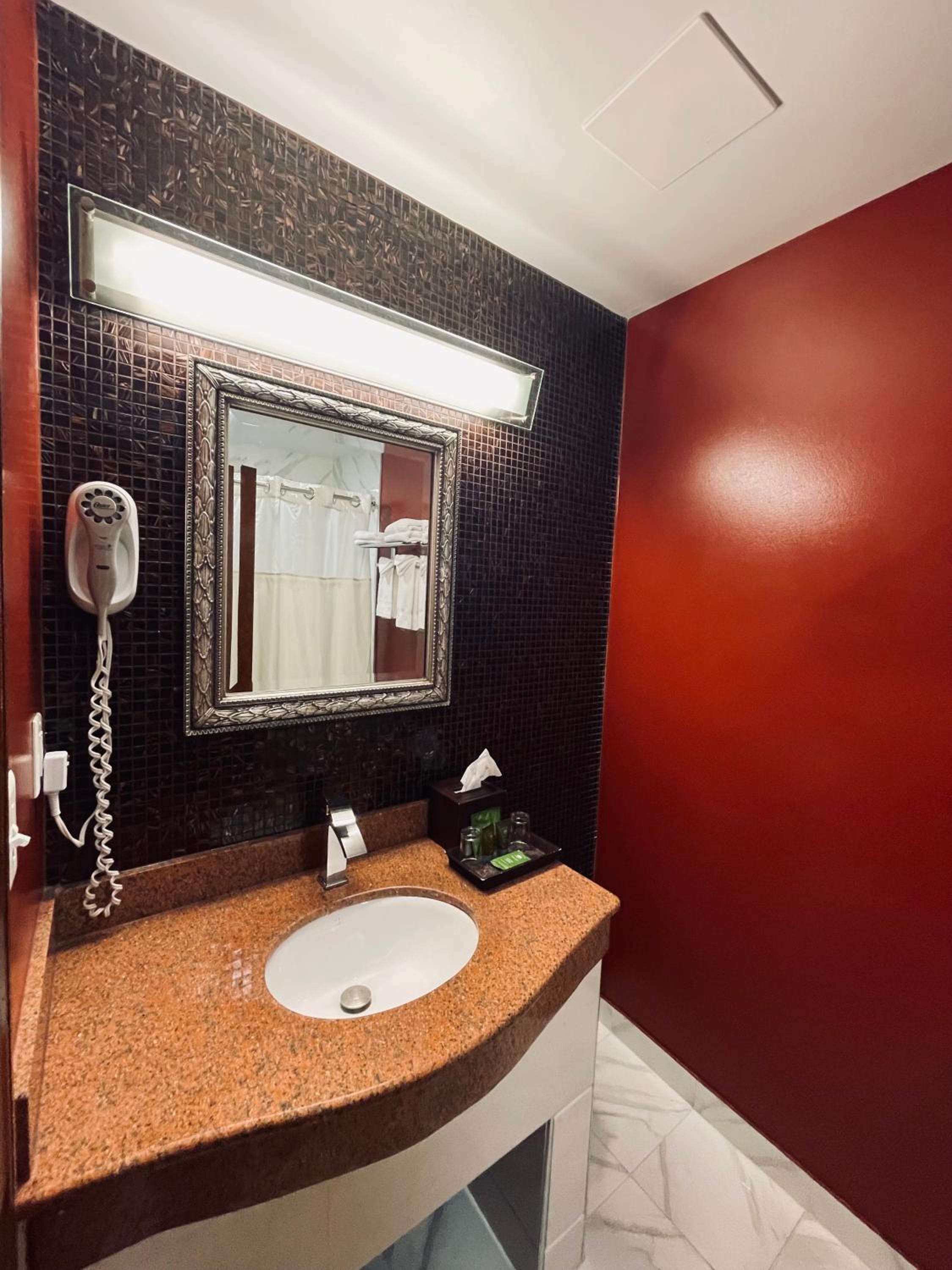 Queen Room