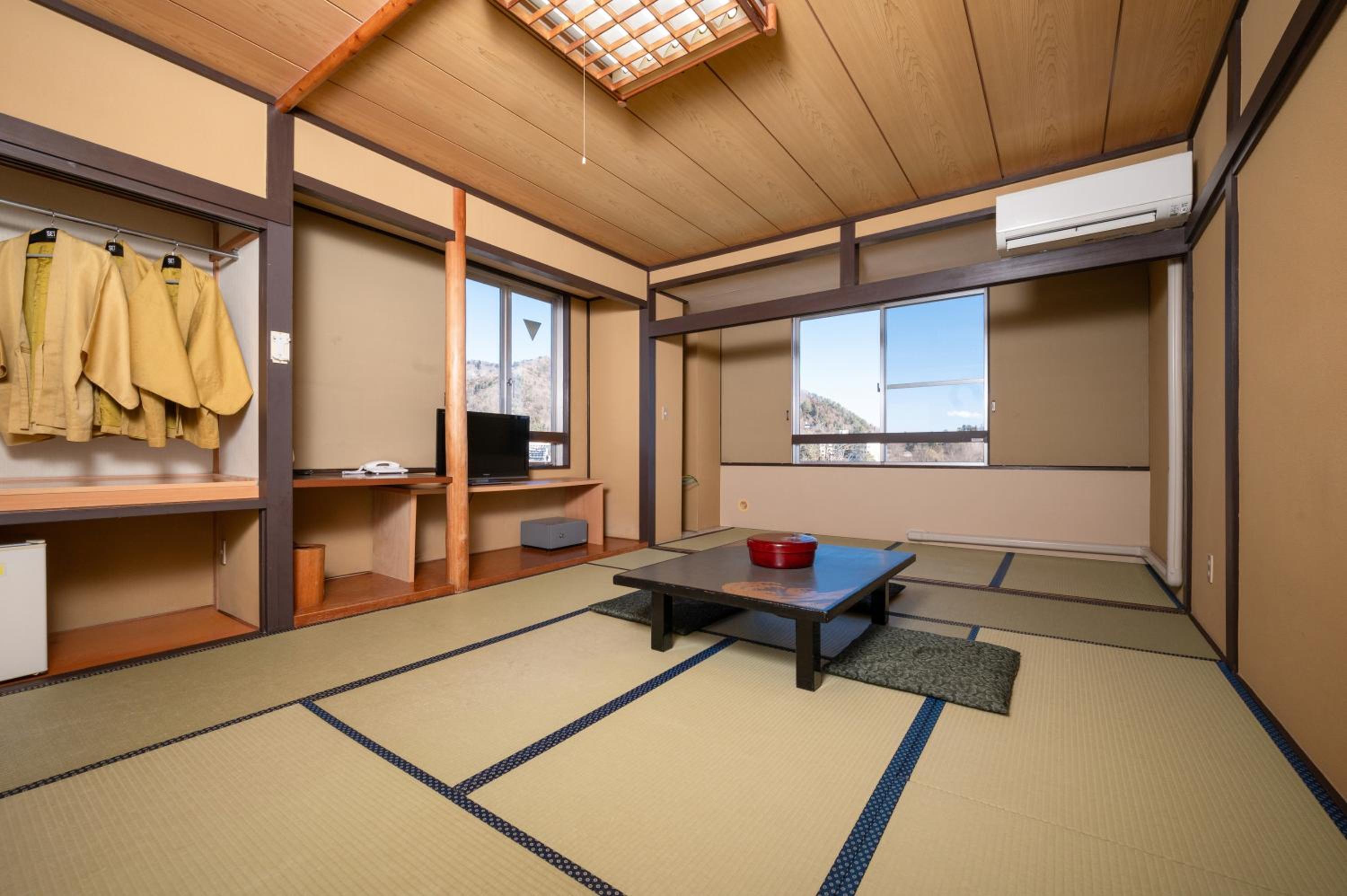 Japanese-Style Room