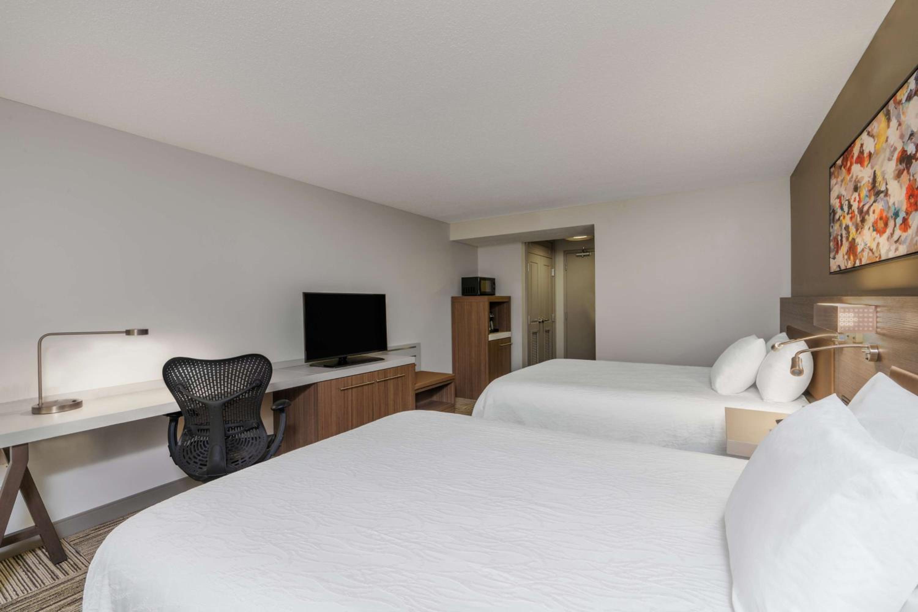 Premium Queen Room with Two Queen Beds