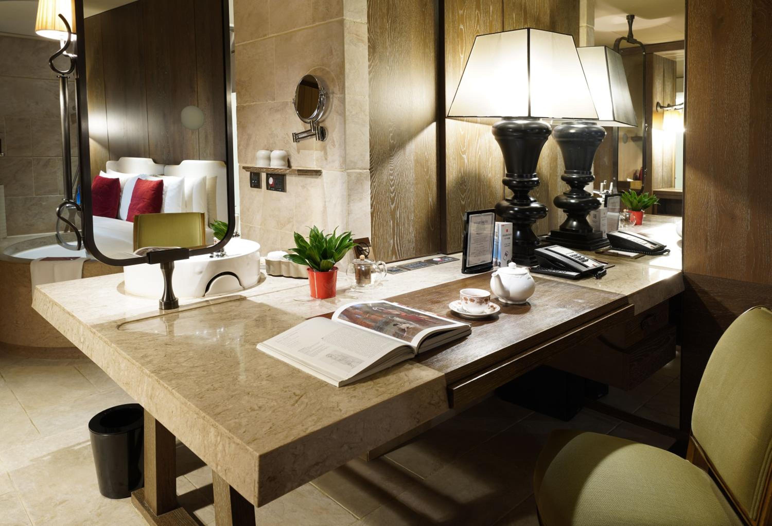 Executive King Room