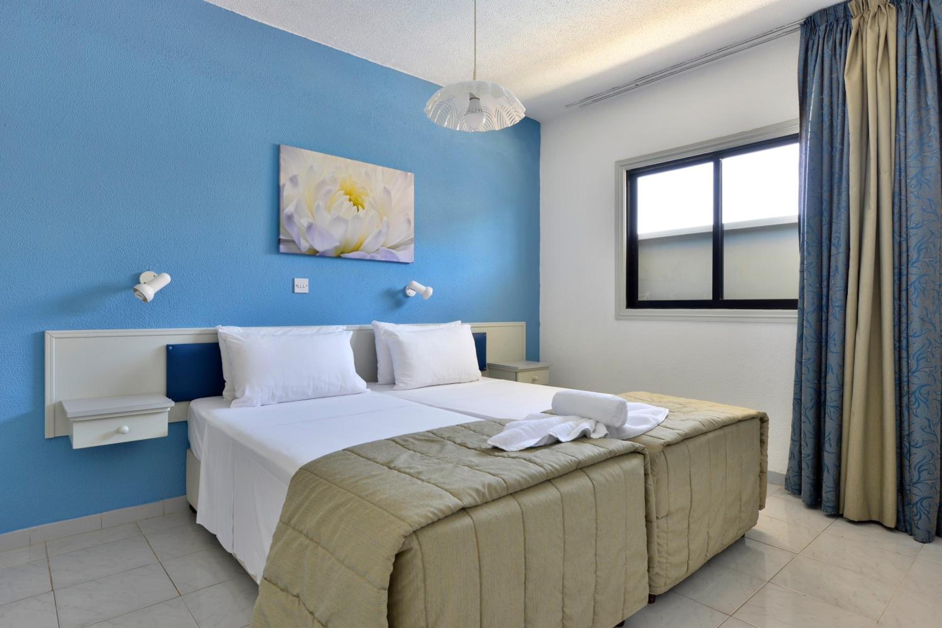 One-Bedroom Family Apartment