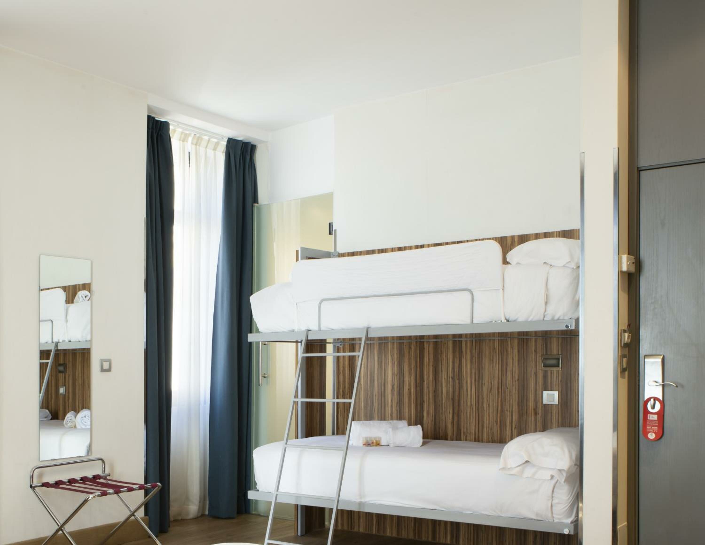 Quadruple Room (4 Adults)