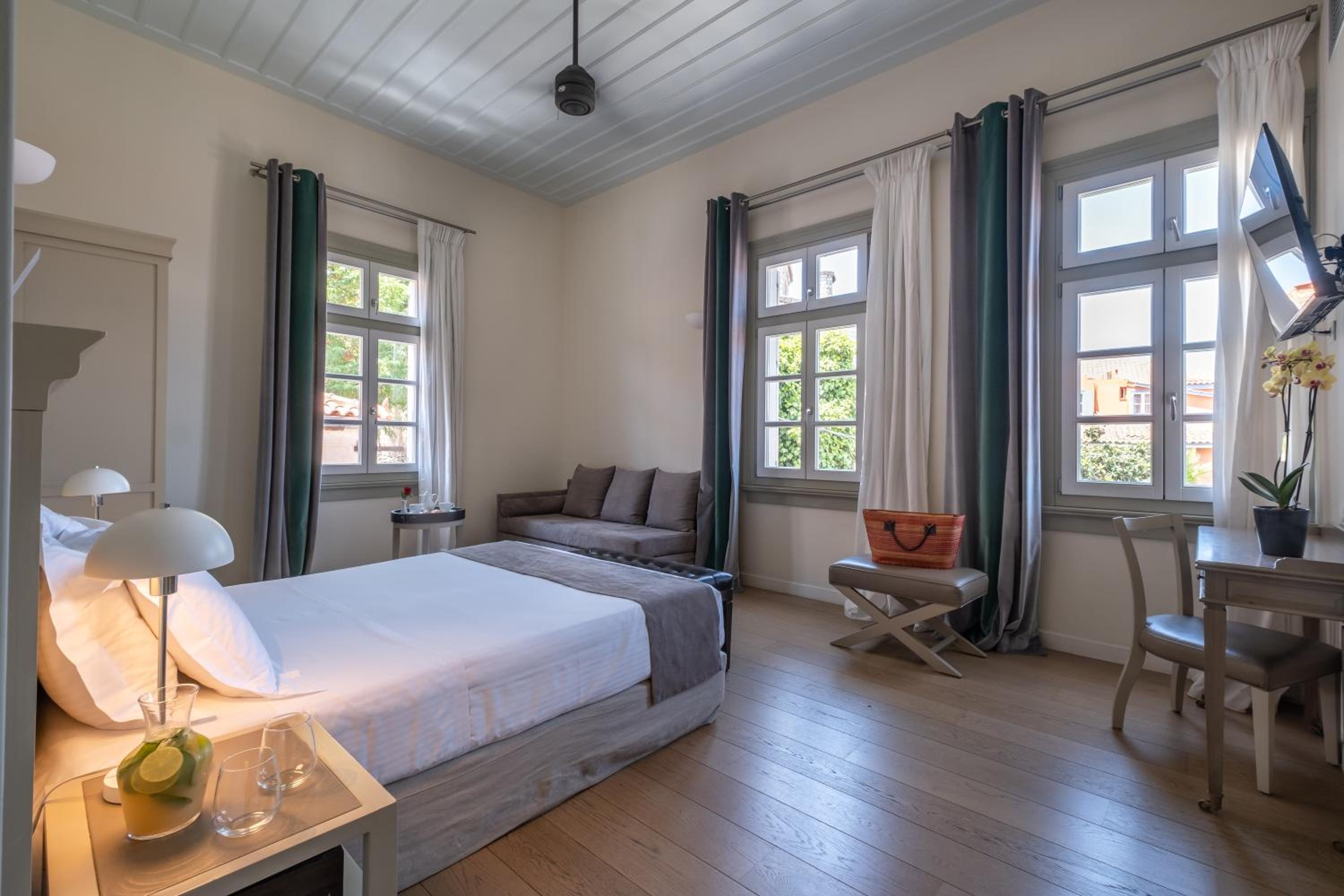 Prestige Triple Room