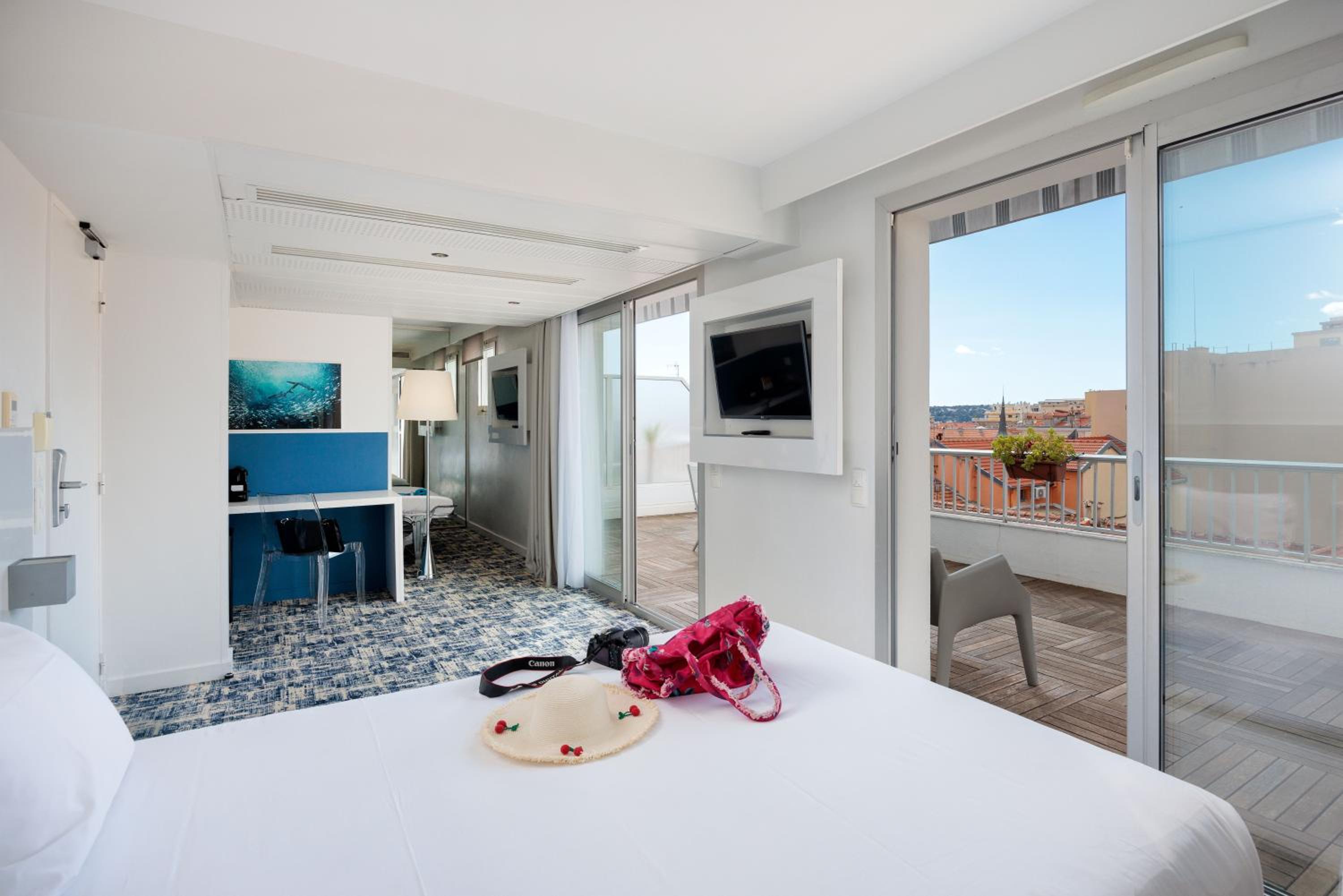 Standard Family Suite