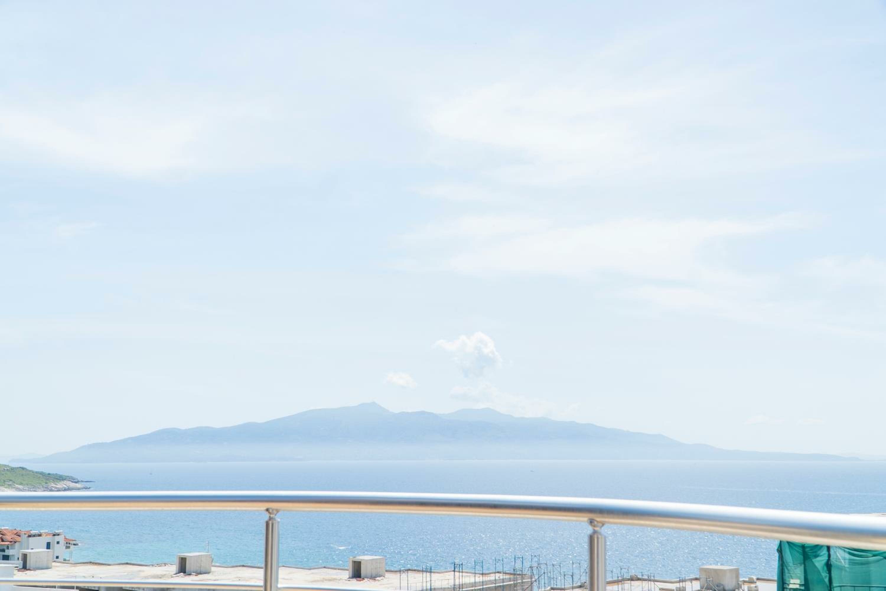 Deluxe Suite With Terrace And Sea View