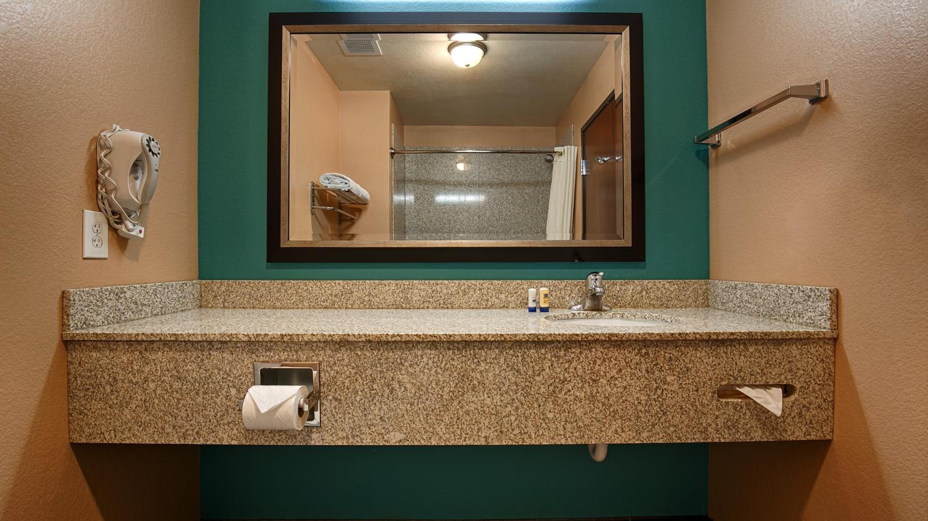 King Room - Disability Access - Non Smoking