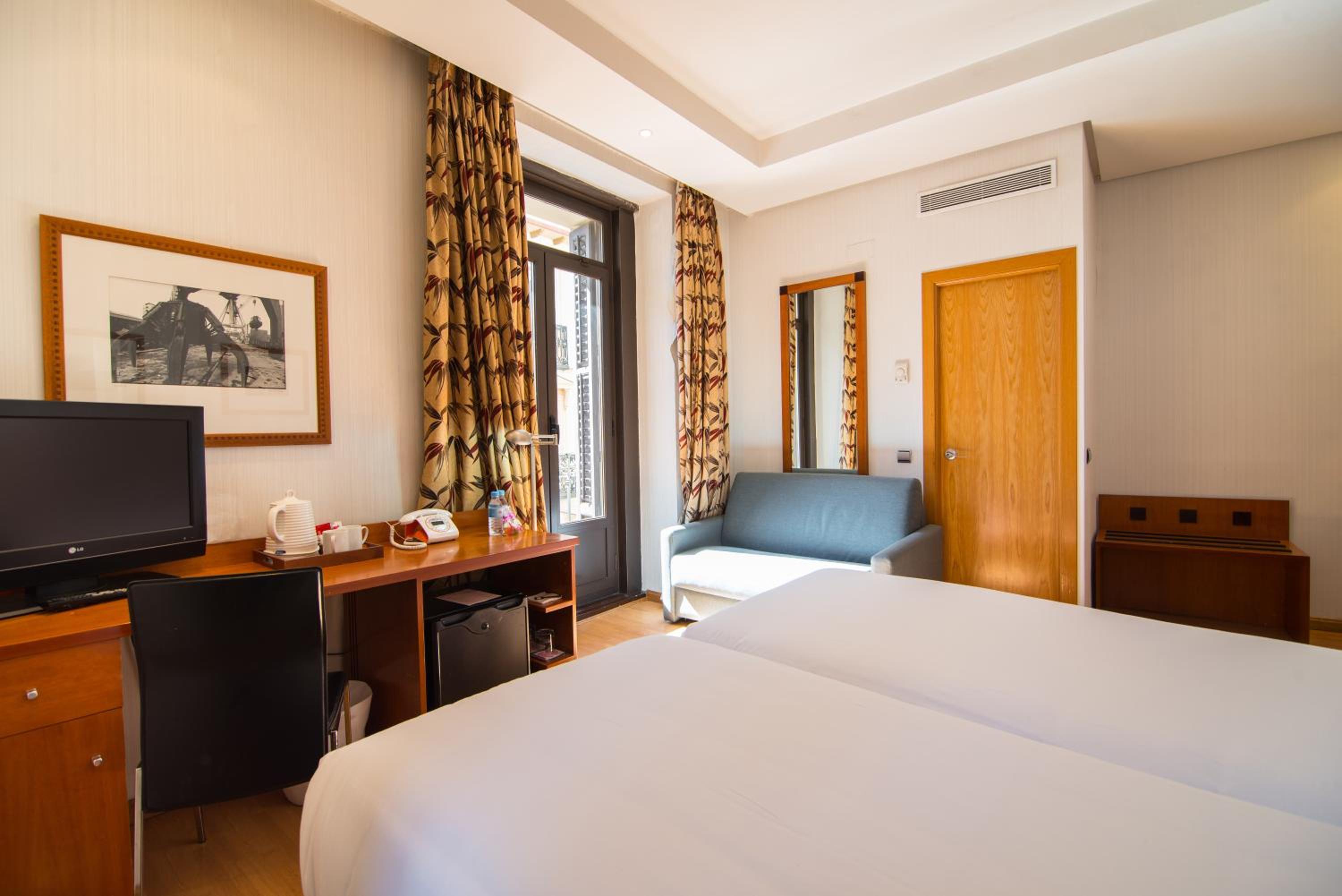 Double Room with View