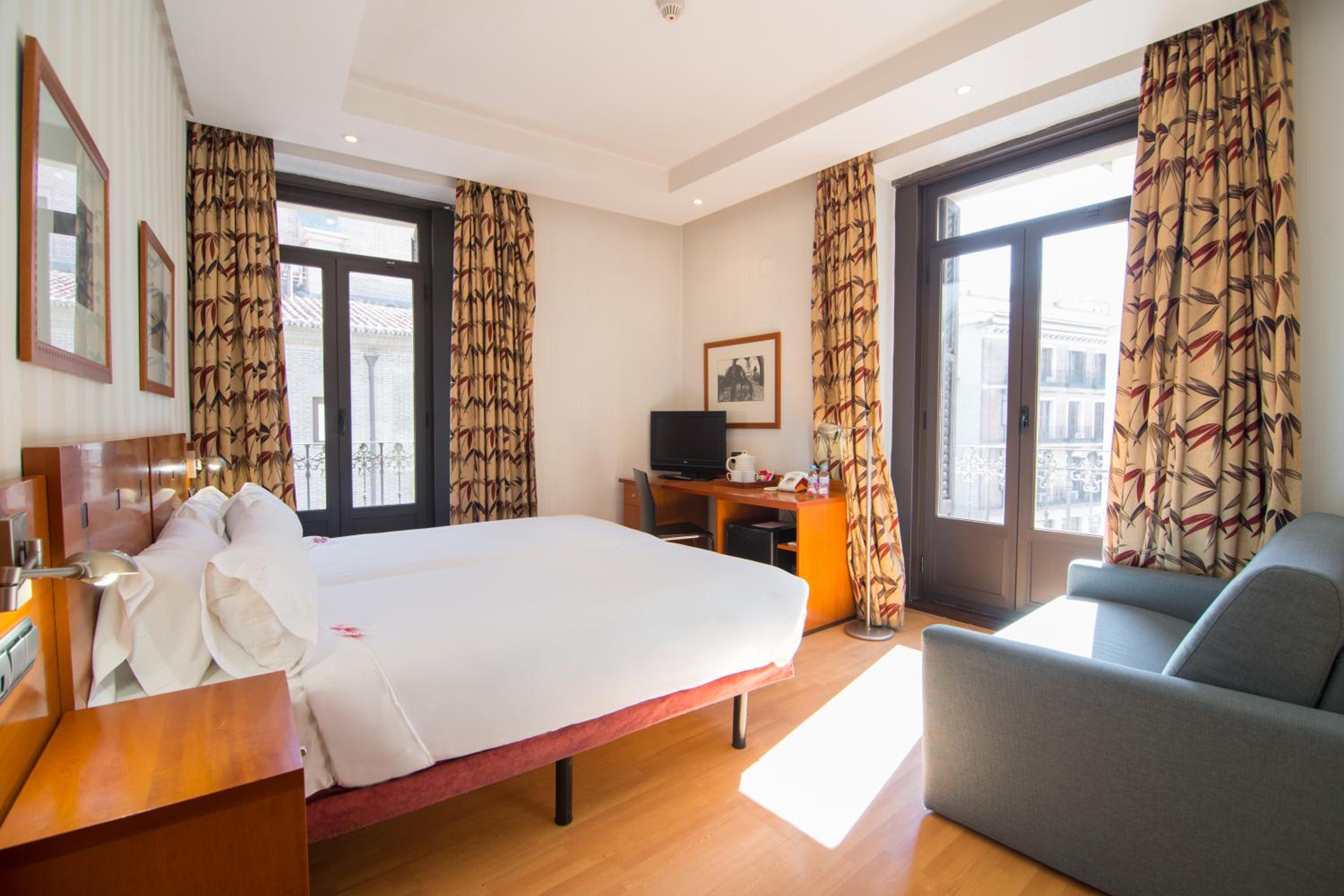 Double Room with View