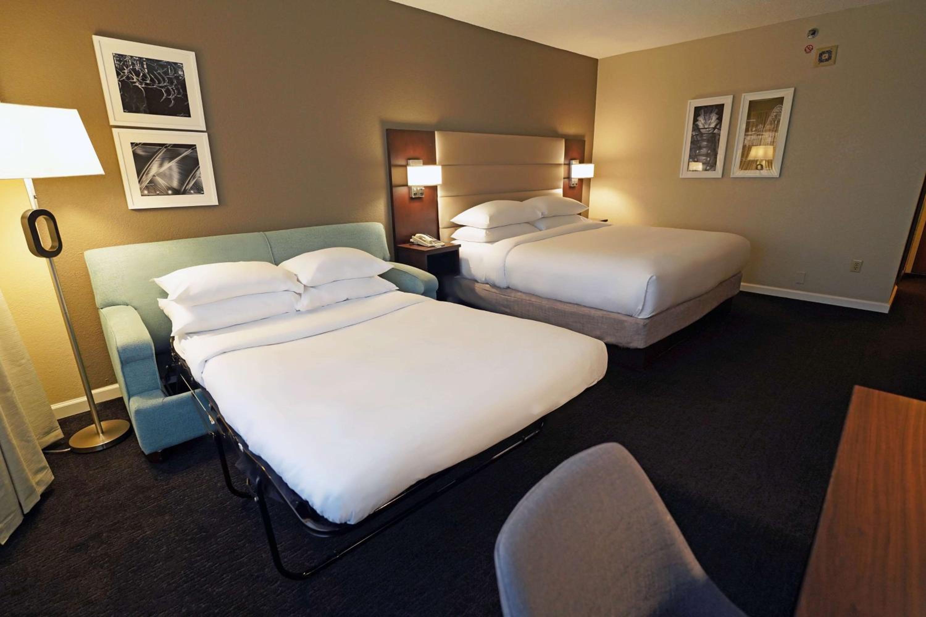 King Room with Sofa Bed