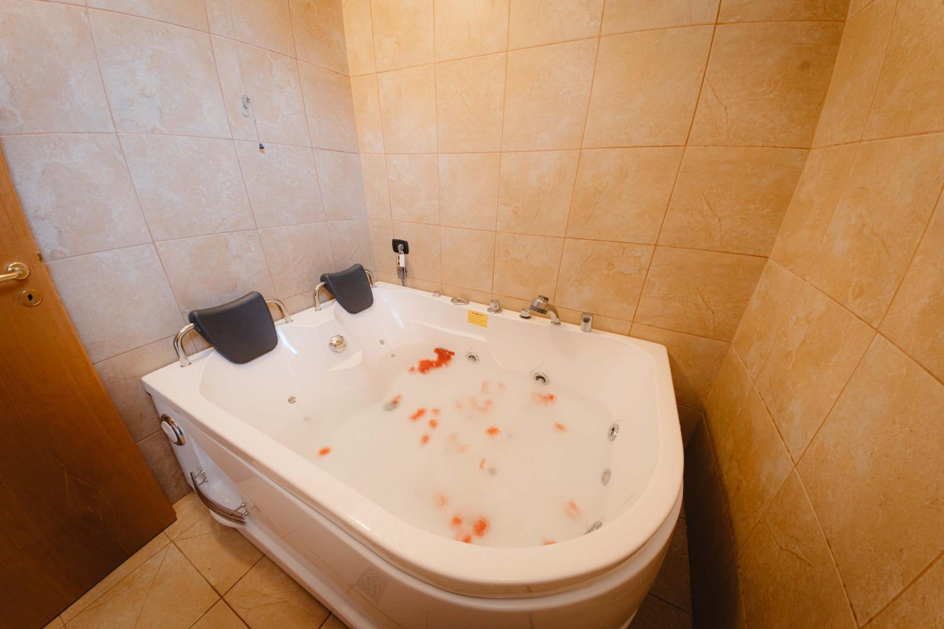 Double Room with Spa Bath