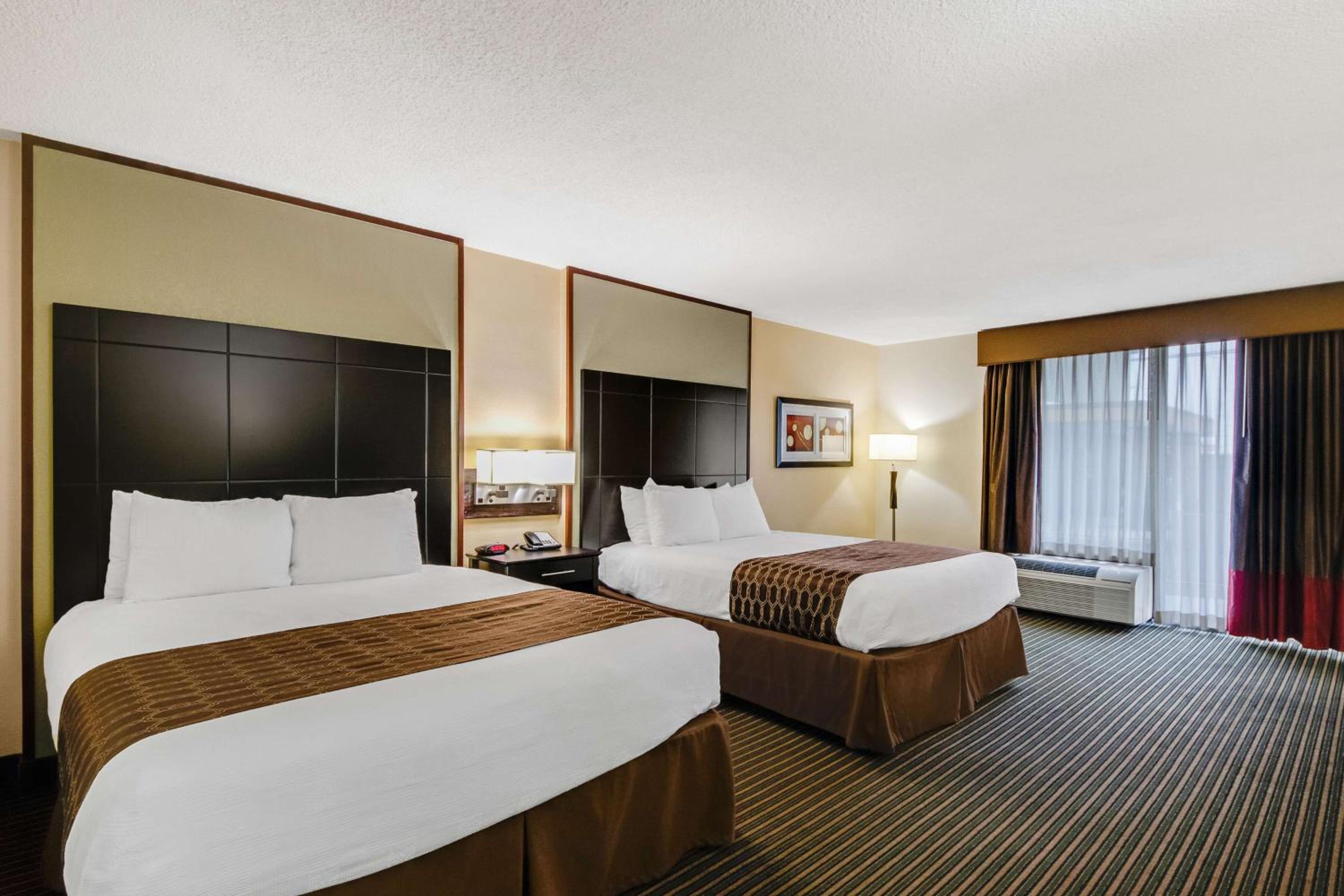 Queen Room with Two Queen Beds - Non-Smoking