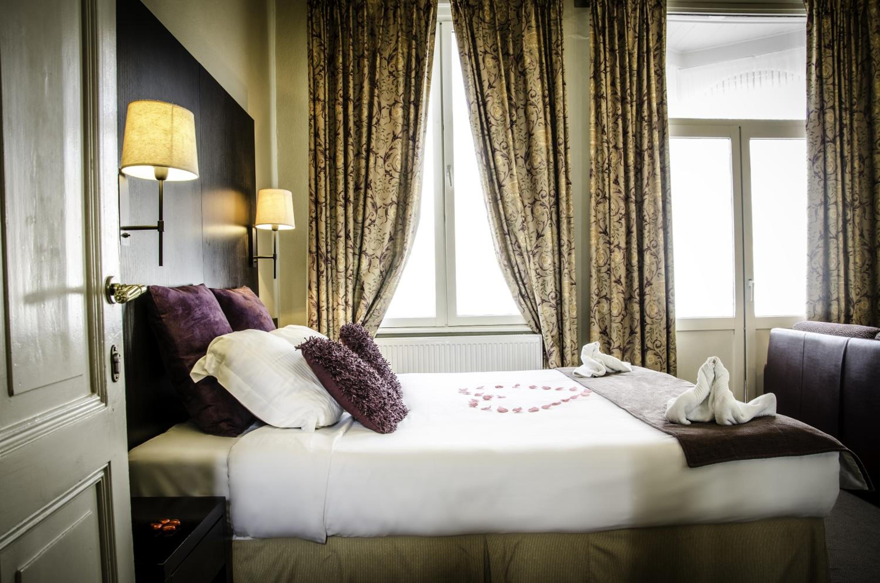 Family Room (4 Adults)