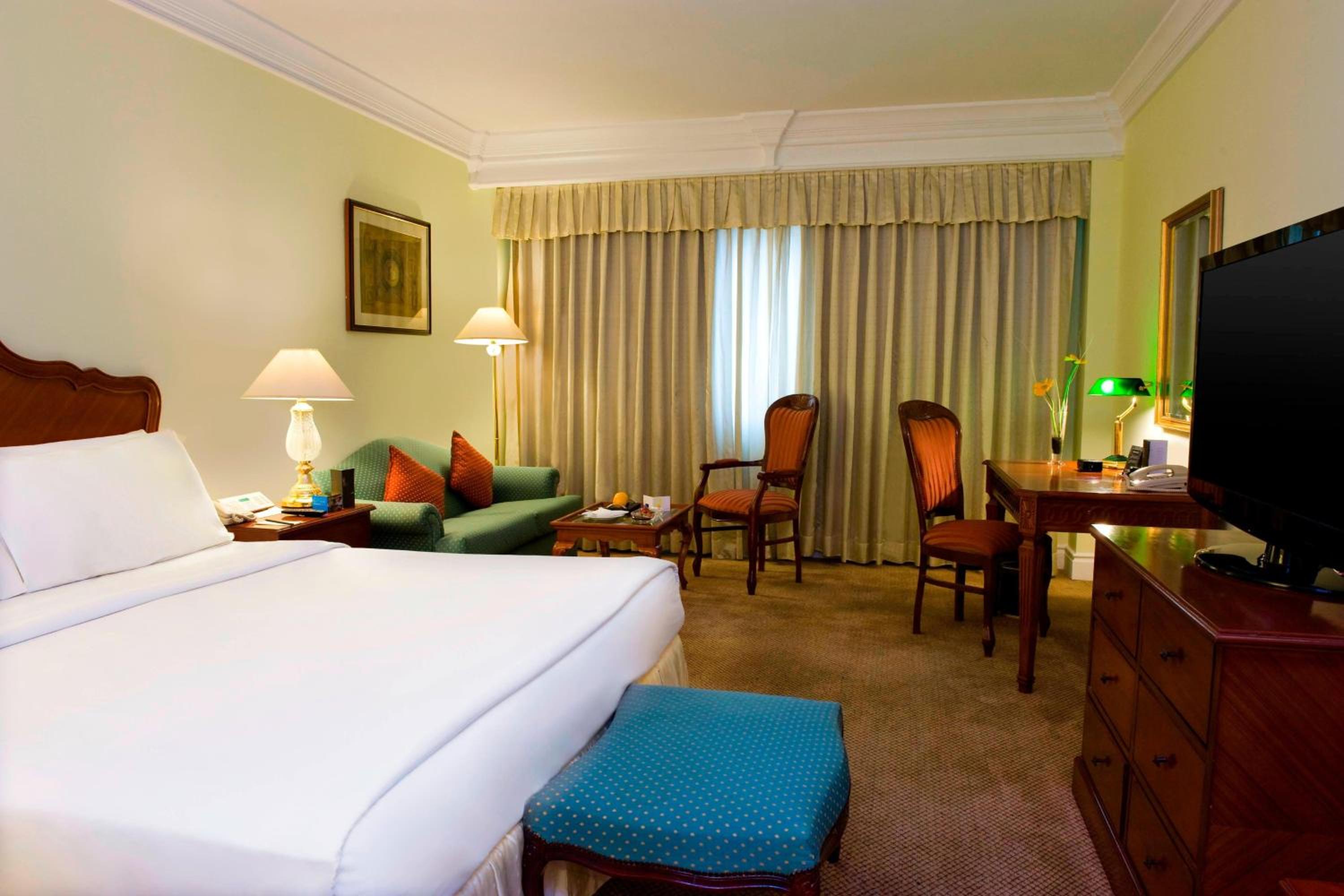 Executive King Room