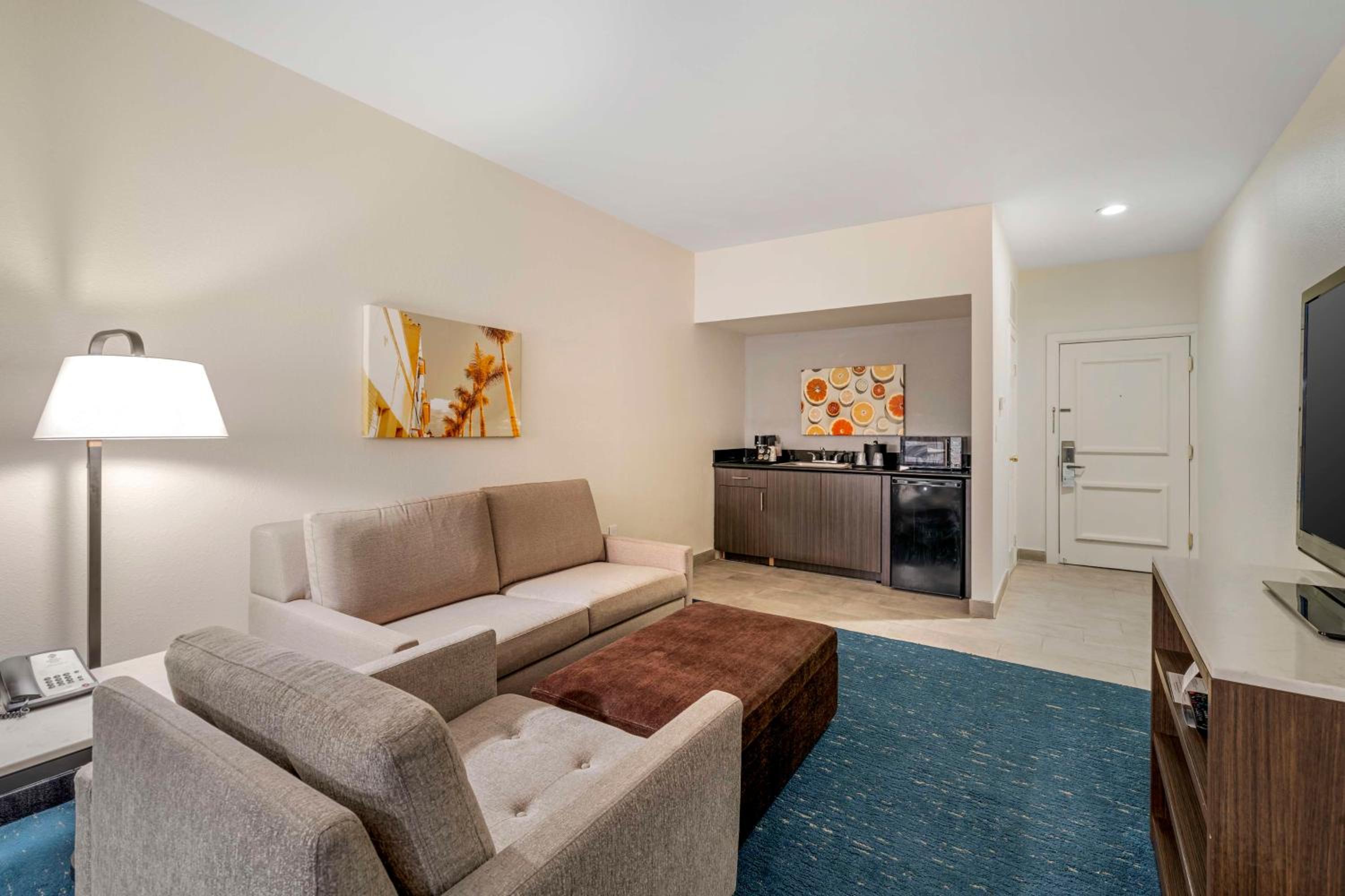 Two-Room King Suite with Sofa Bed, Living Room and Full Kitchen - Non-Smoking