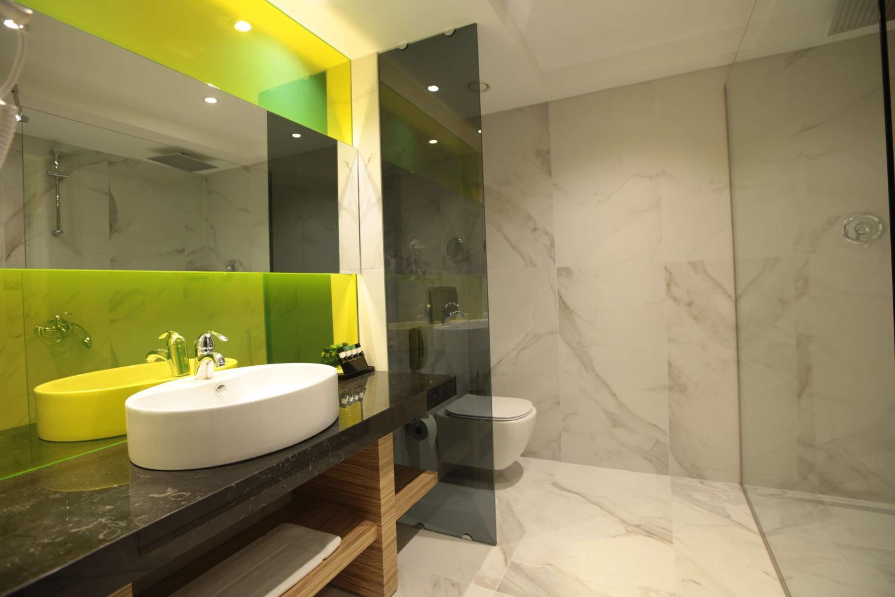 Junior Suite with City View