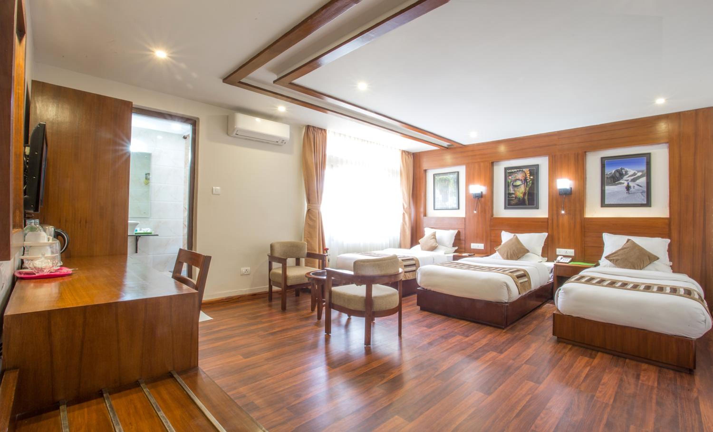 Deluxe Triple Room With Free Airport Pickup