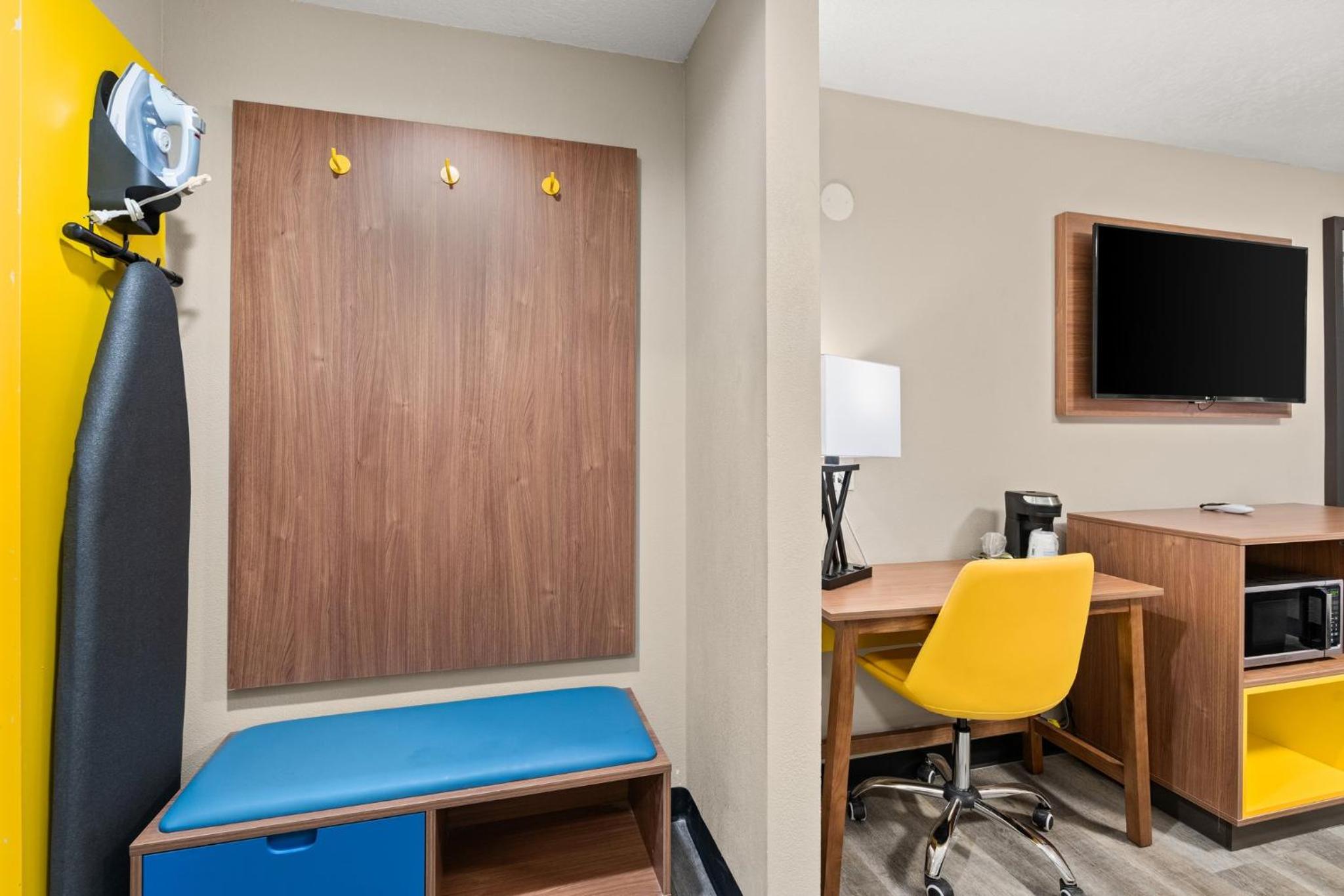 Double Room with Two Double Beds - Non-Smoking