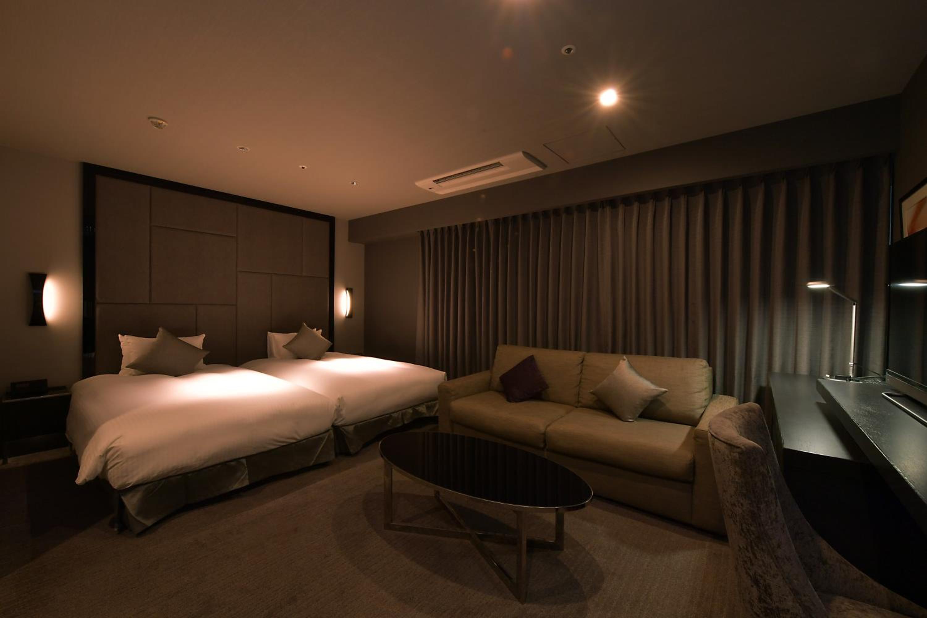 Deluxe Twin Room - Non-Smoking
