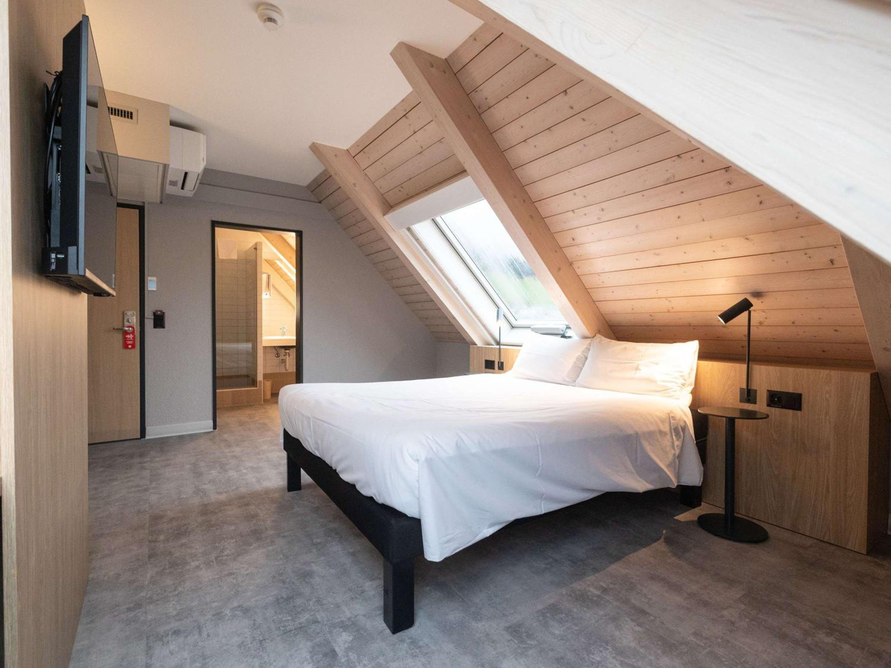 Executive Double Room with Sofa Bed