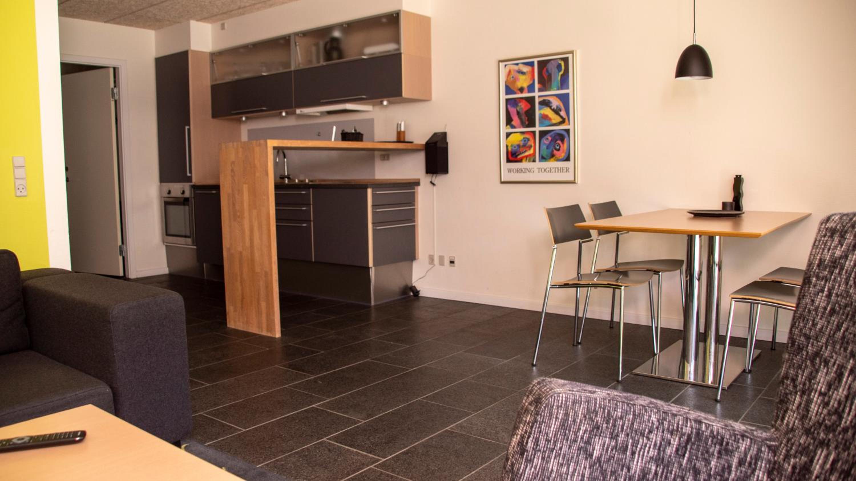 Lejlighed med udsigt til gårdhave,  stueetage. Max 4 pers