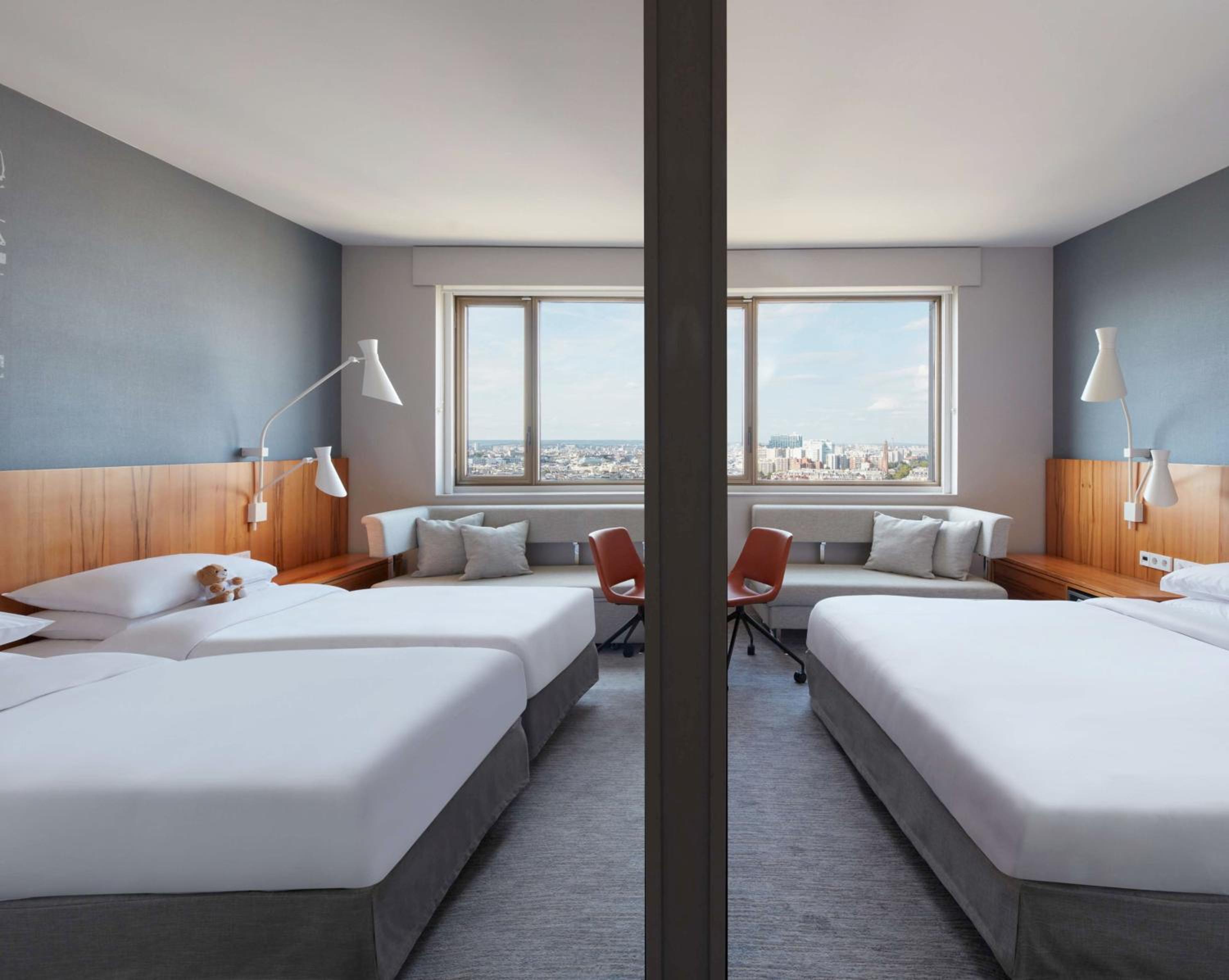 Family Room with City View 