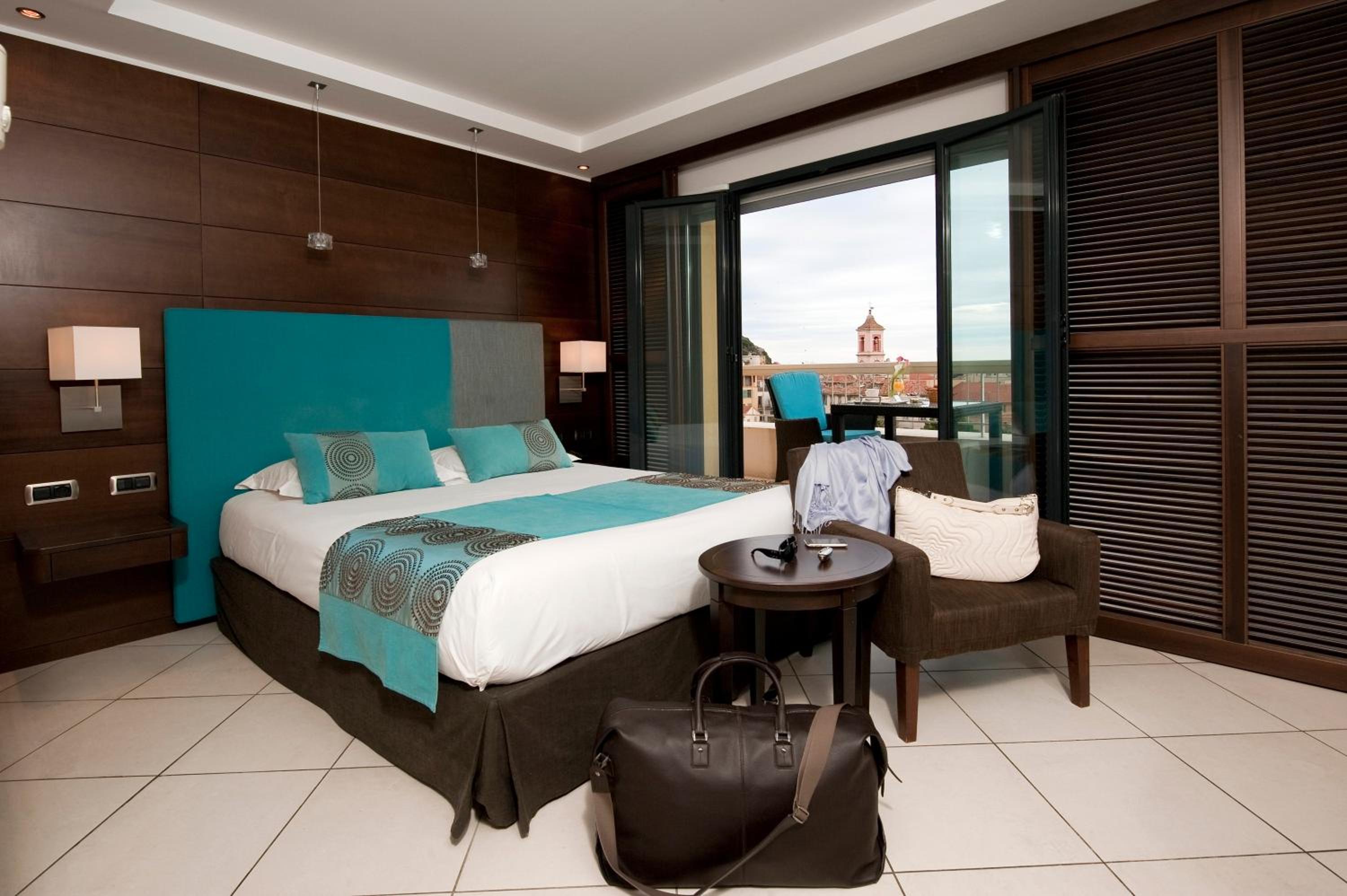 Deluxe Double or Twin Room with Terrace and Park View