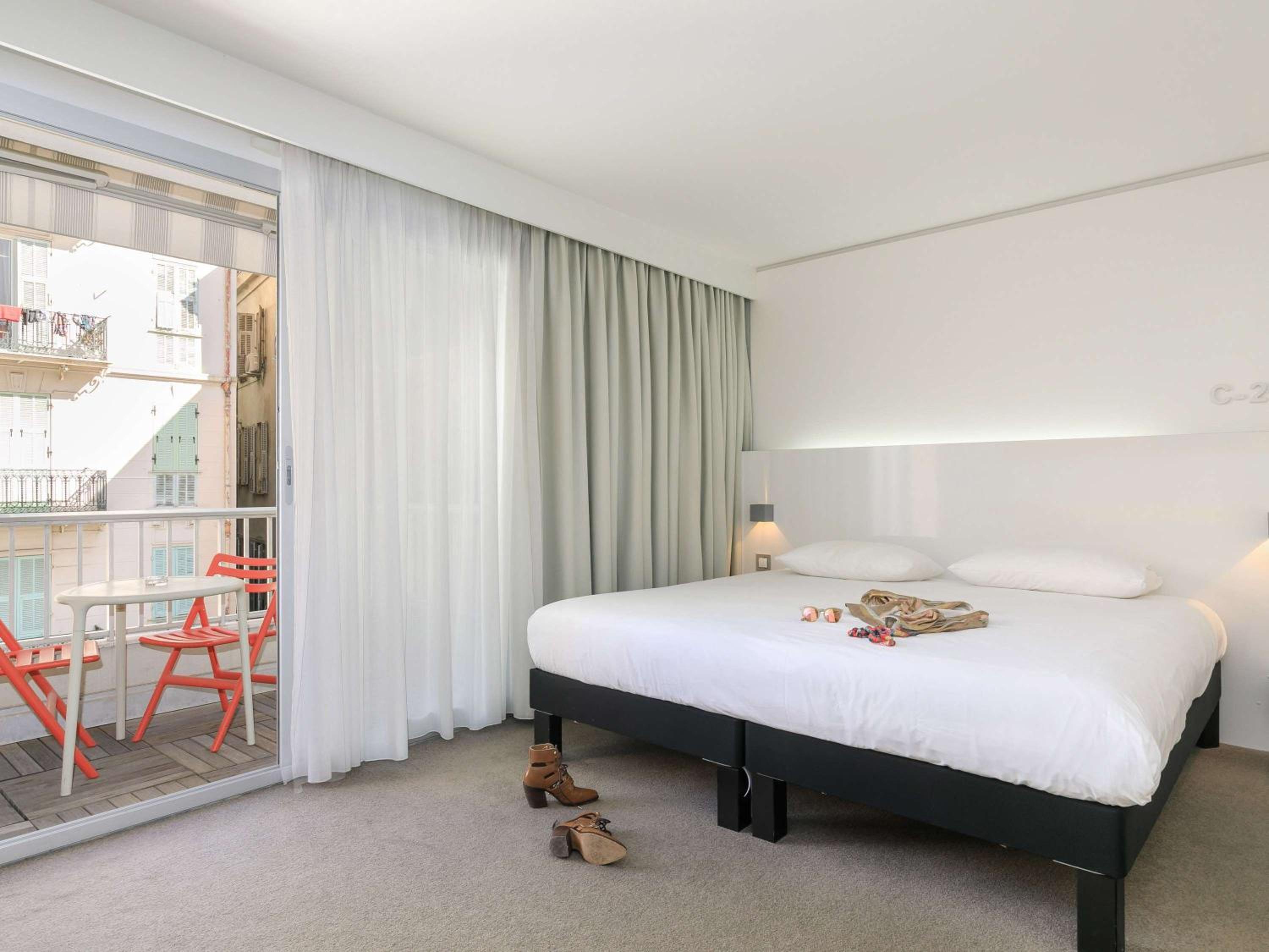 Superior Double Room with Balcony