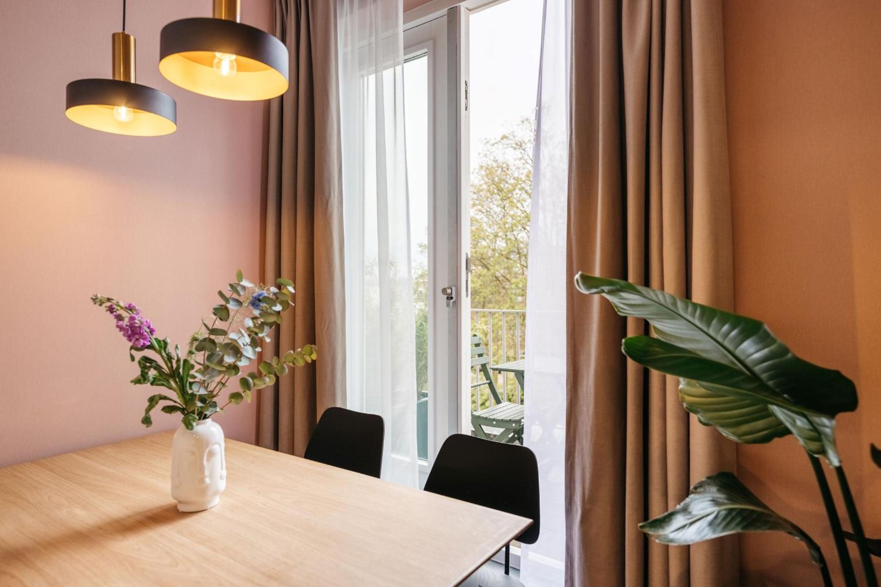 One-Bedroom Apartment with Balcony