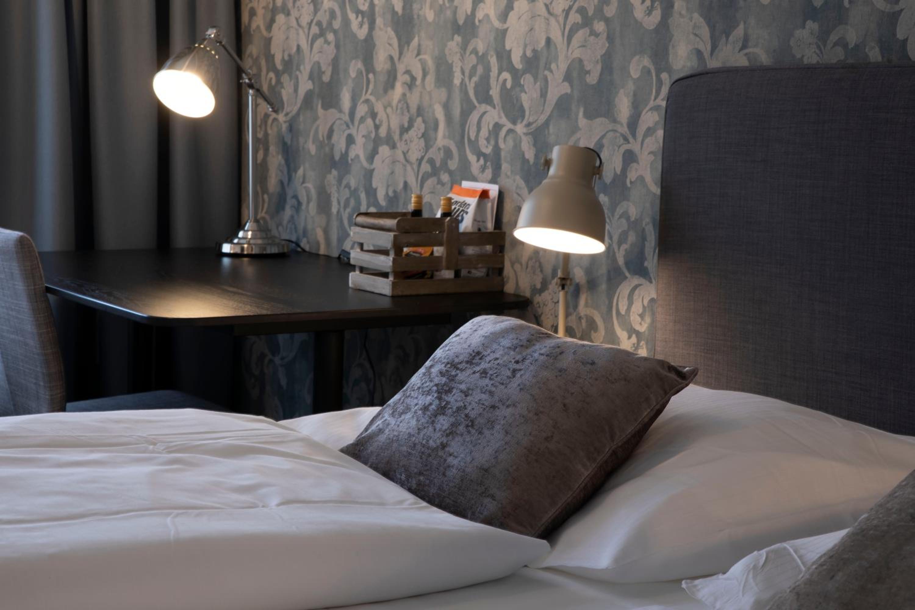 Triple Room with Three Single Beds