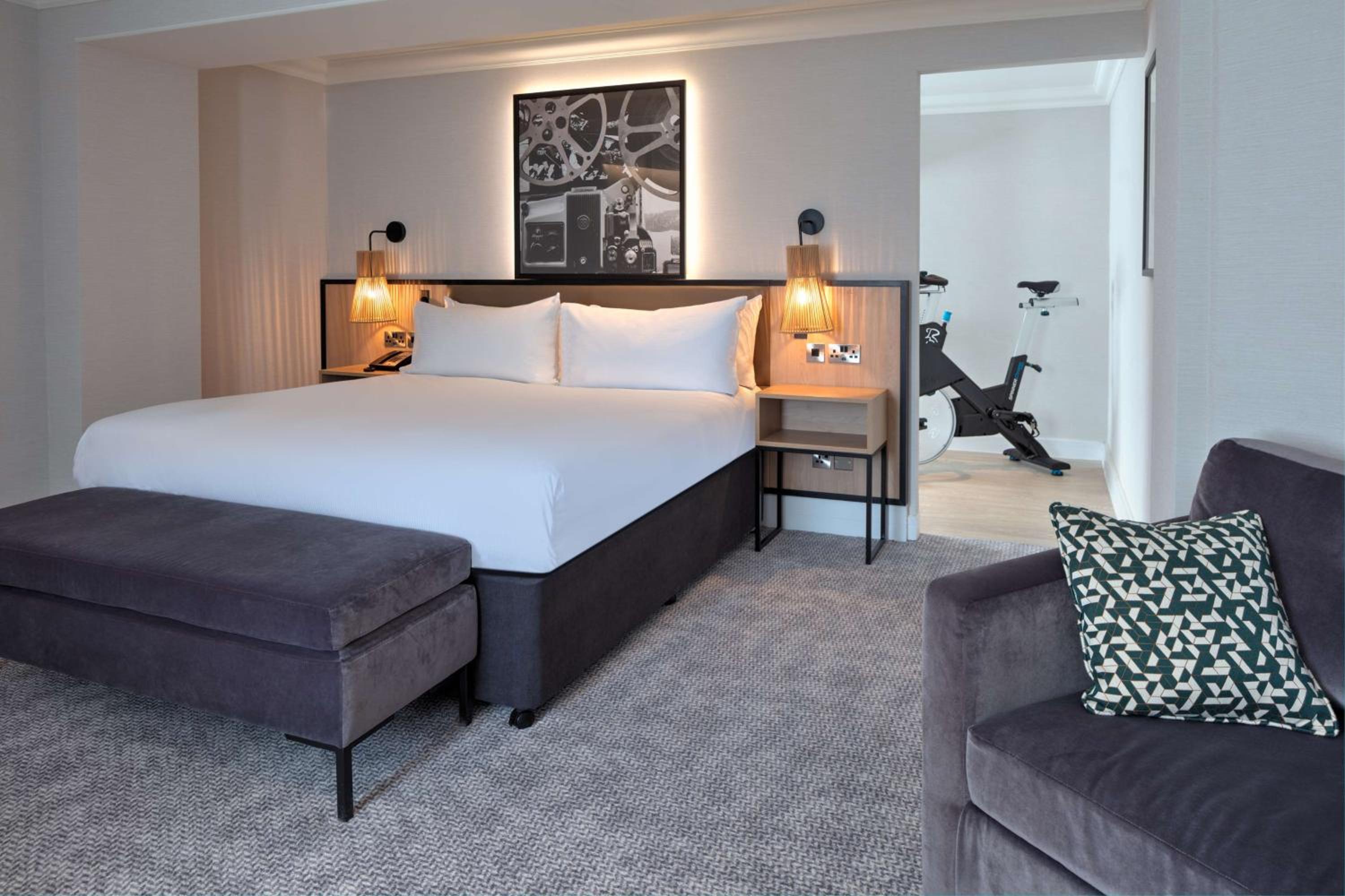 King Room with Double Sofa Bed
