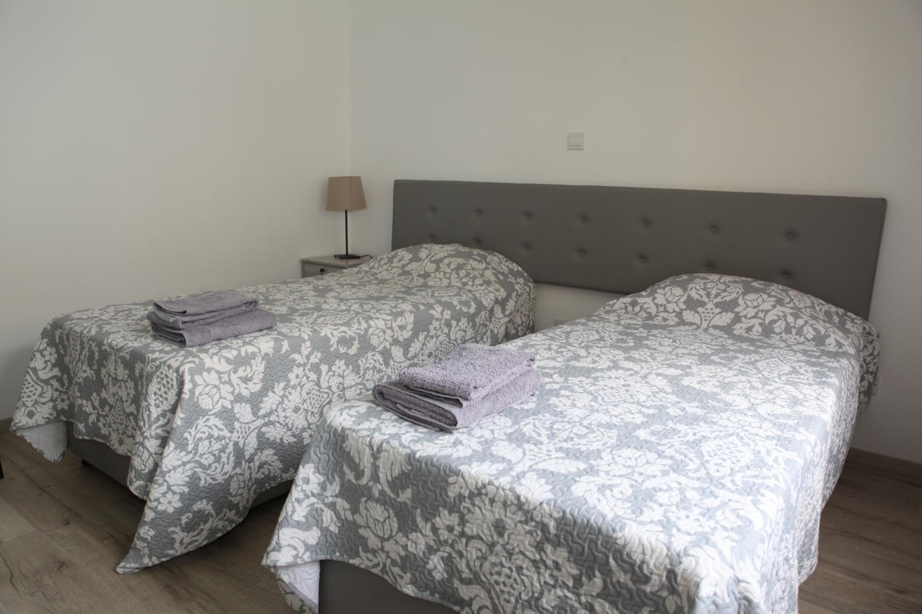 Superior One-Bedroom Apartment