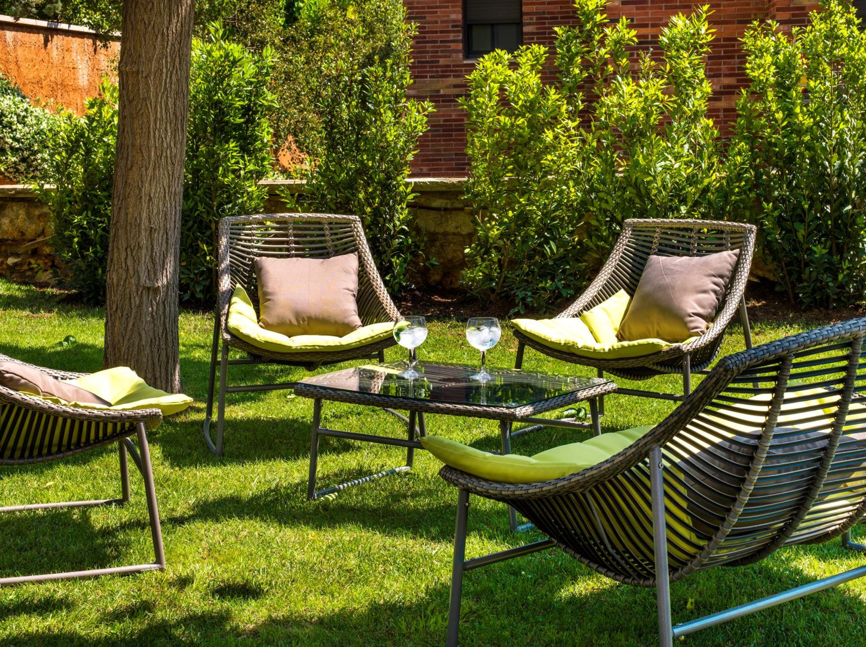 Double Room with Garden View and Terrace