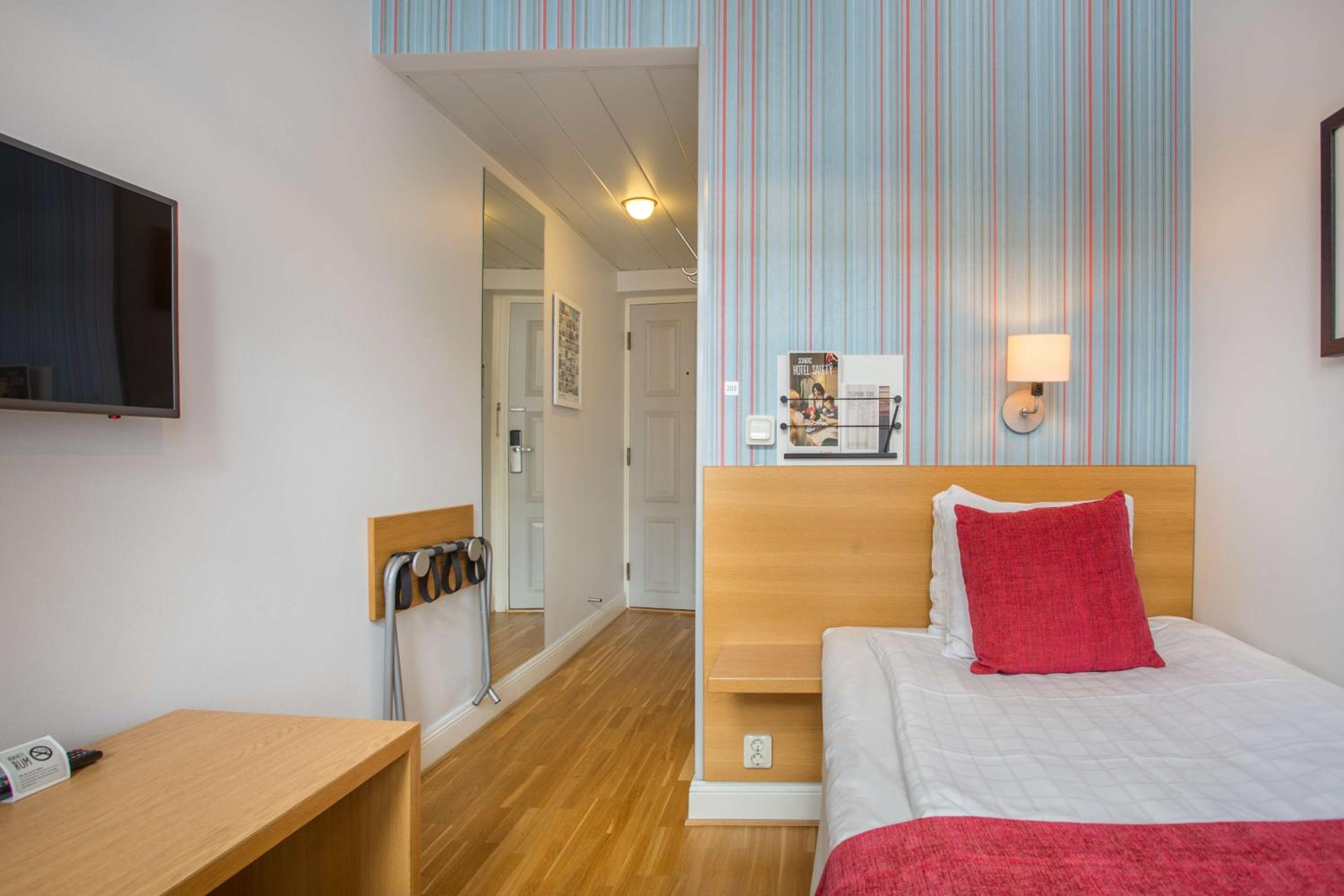 Standard Single Room