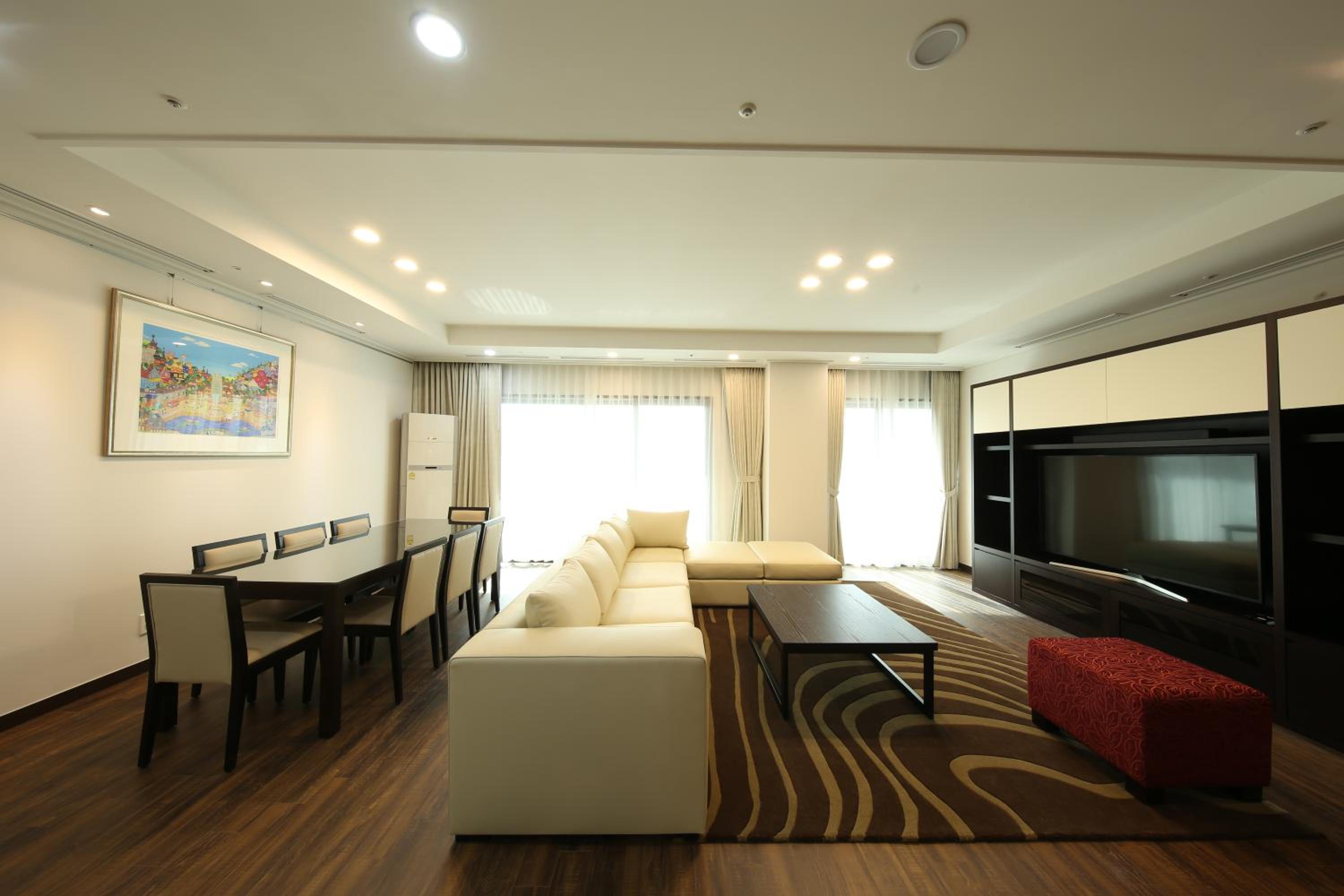 Penthouse Apartment