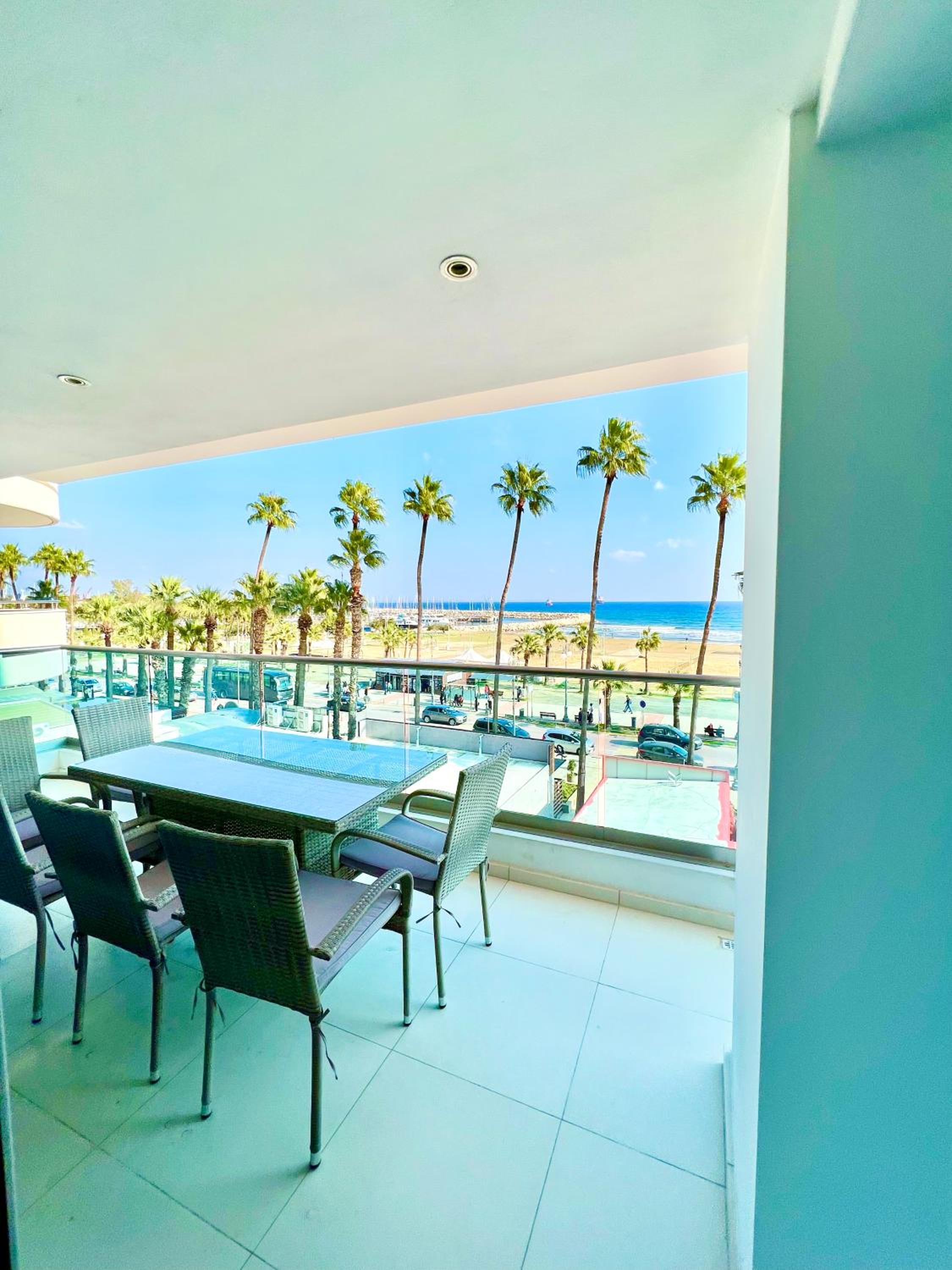 Apartment with Sea View