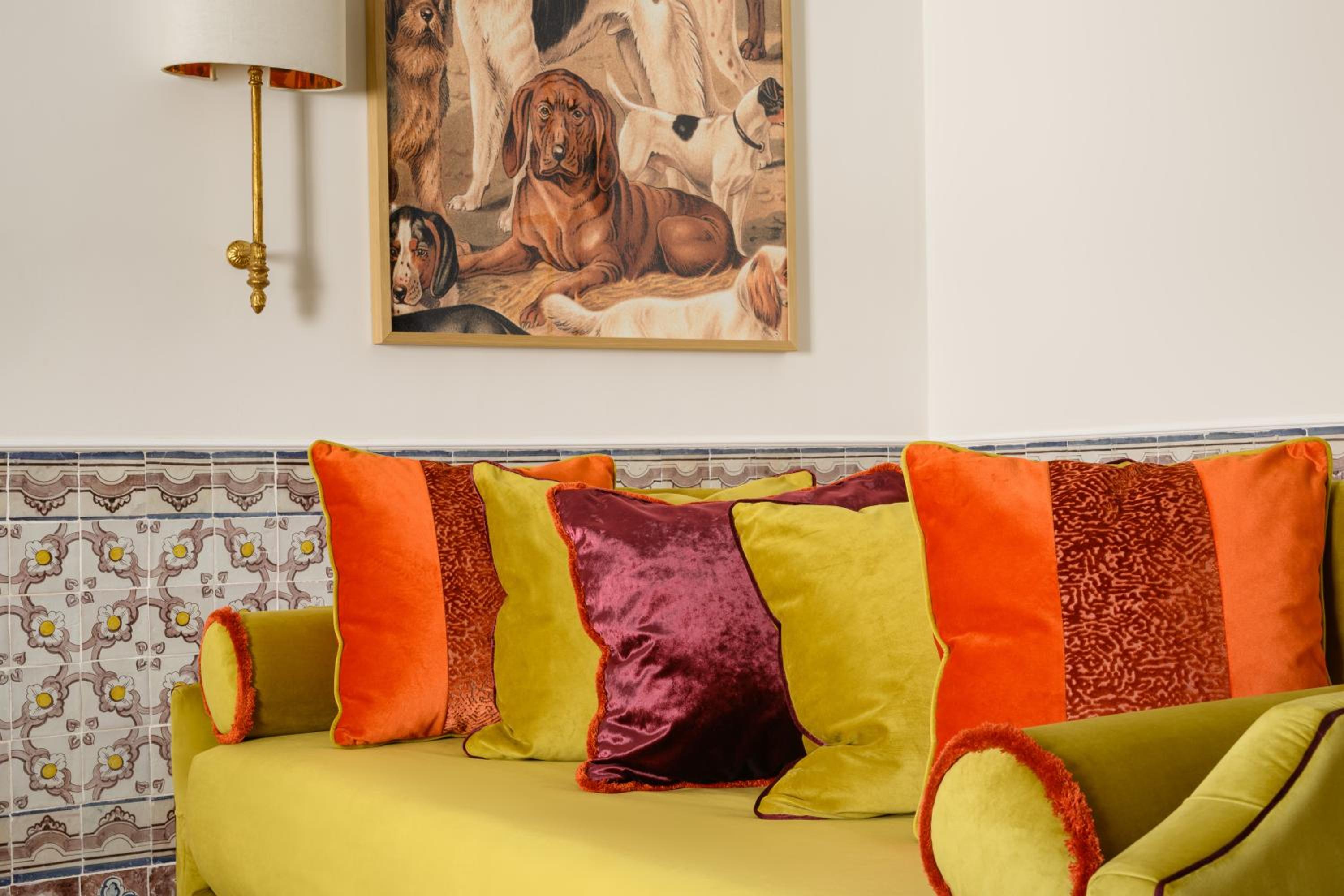 Deluxe One-Bedroom Apartment