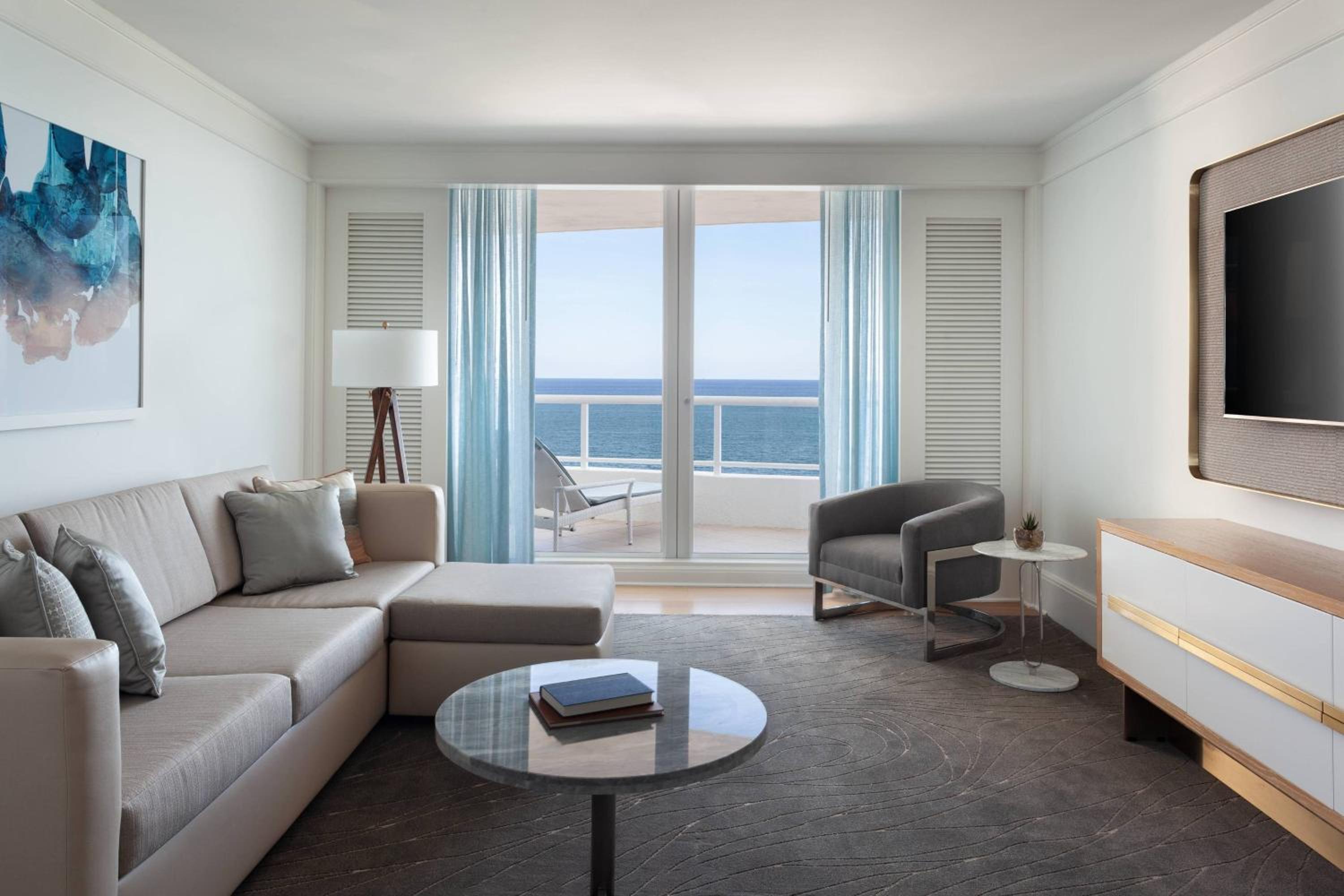 Oceanfront King Suite