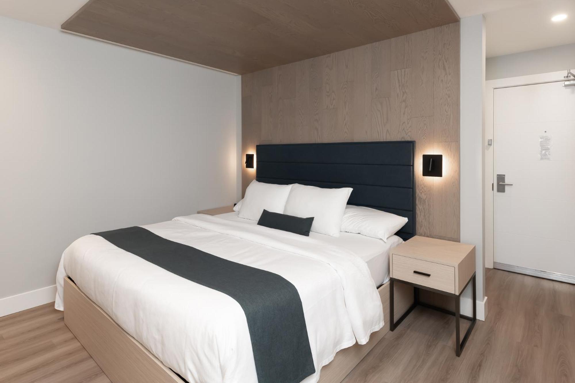 Junior Suite with Mountain View