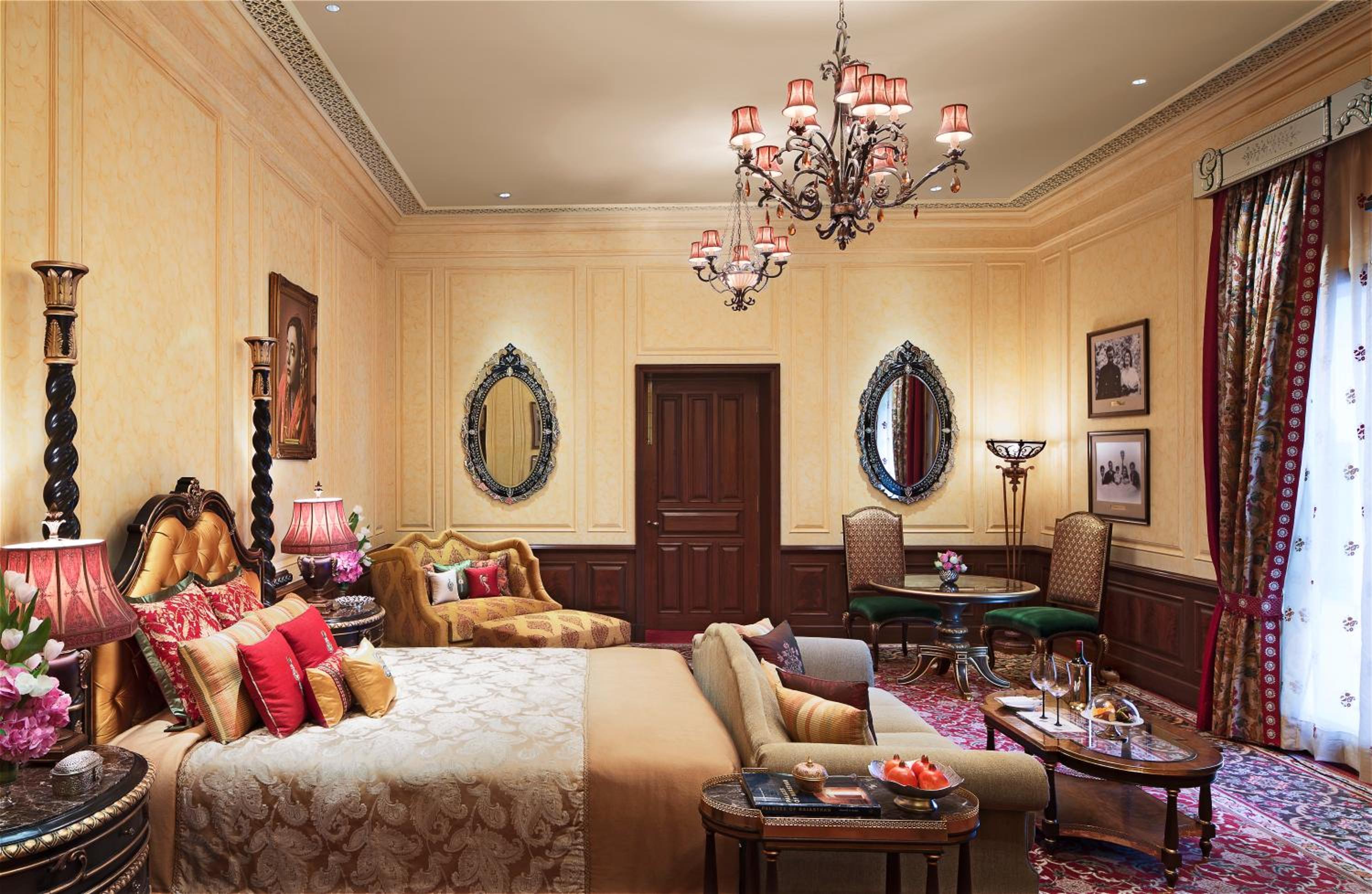 Grand Royal Suite with Garden view