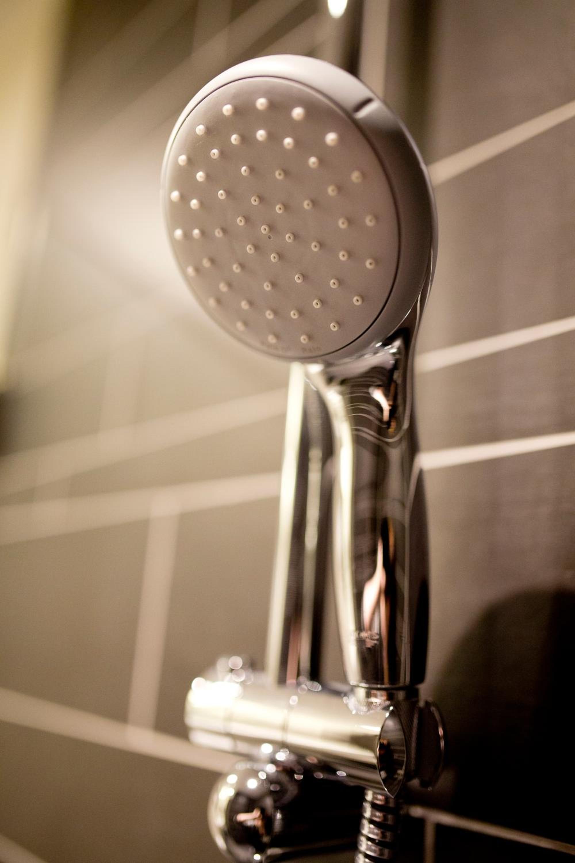 Small Twin/Double Room (9m2)