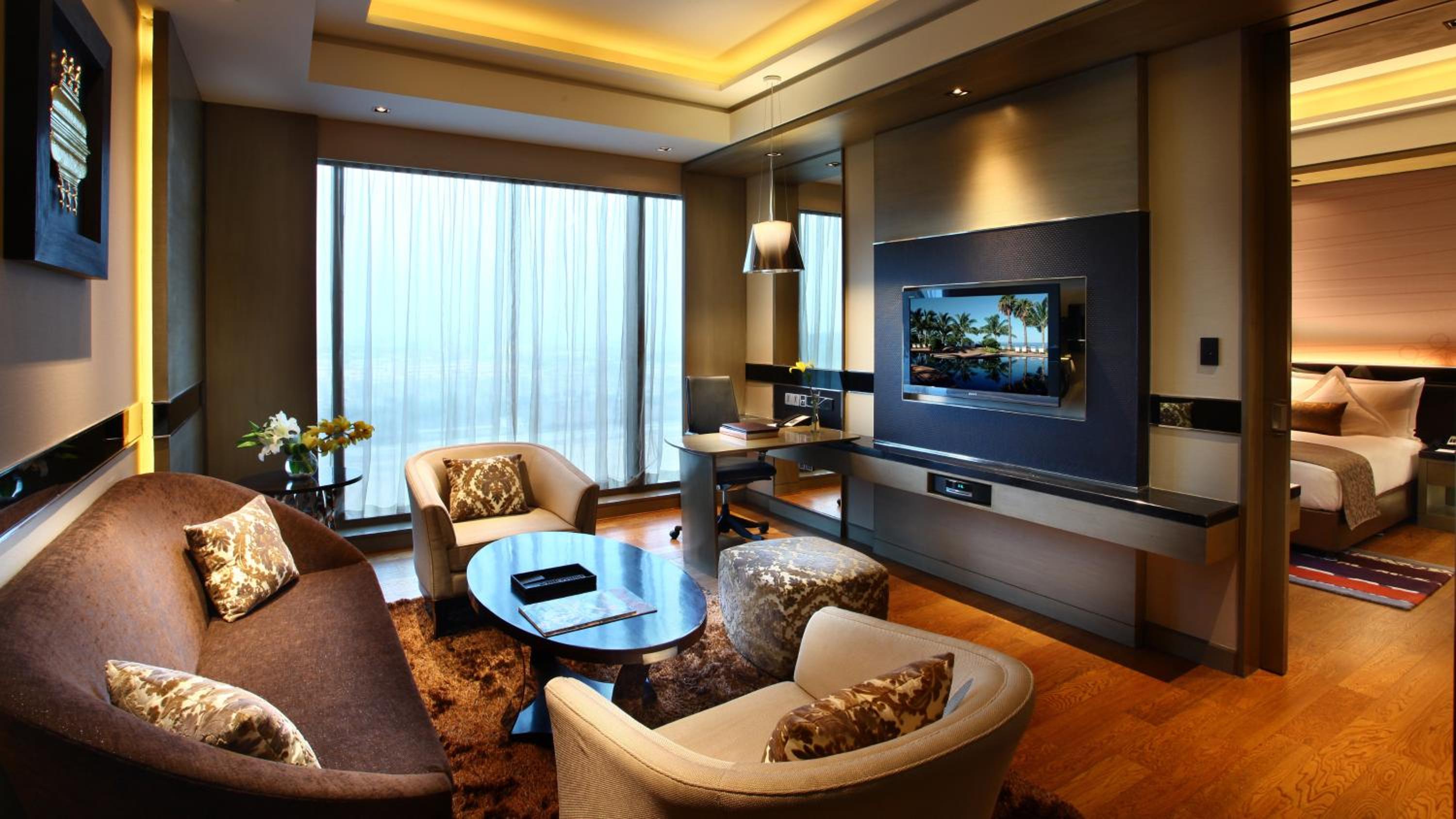 One-Bedroom Suite with King Bed - Non-Smoking