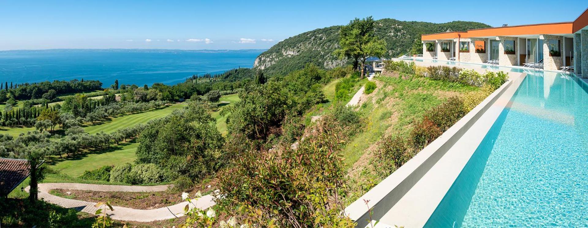 Suite with Infinity Pool