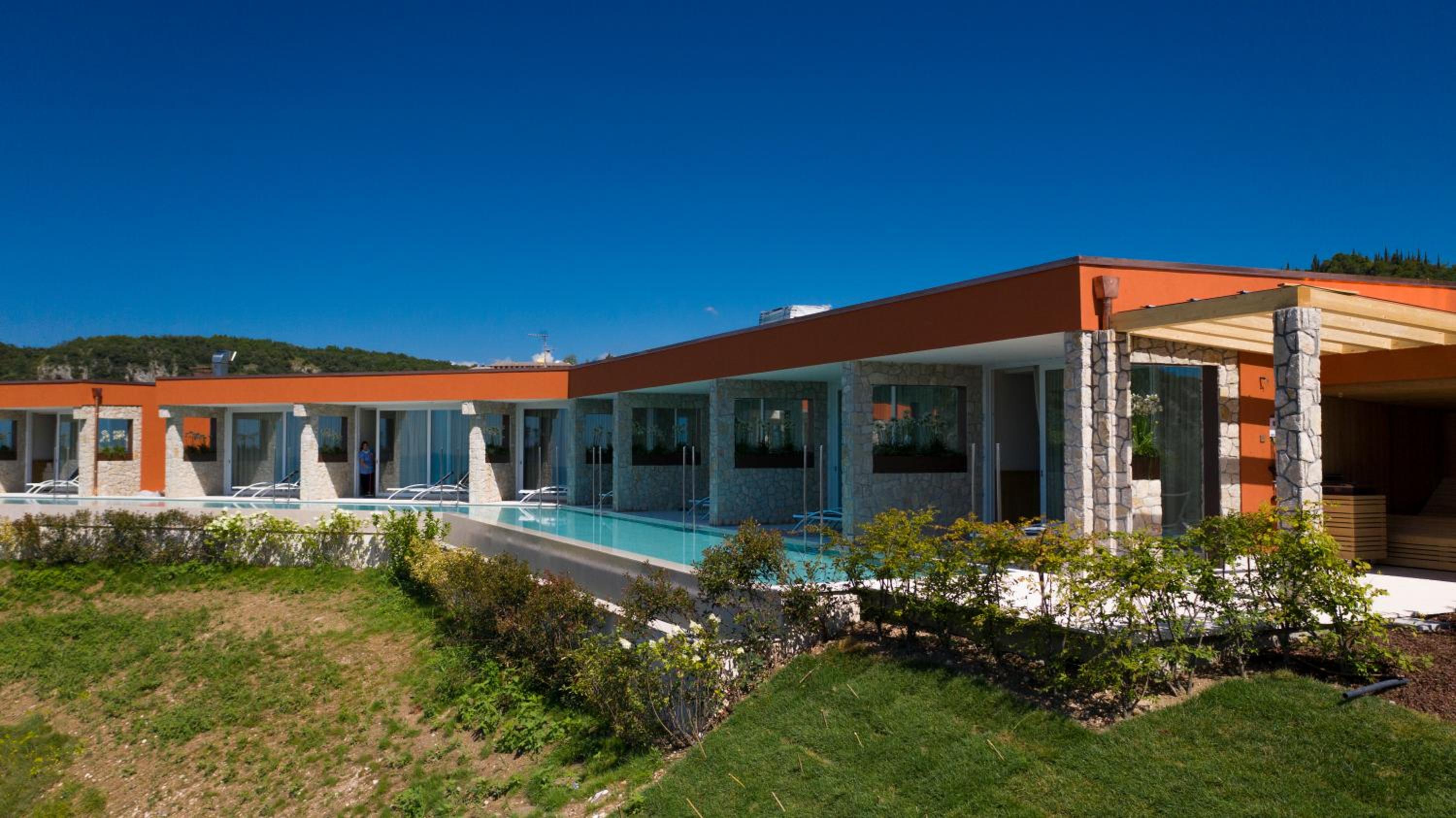 Suite with Infinity Pool