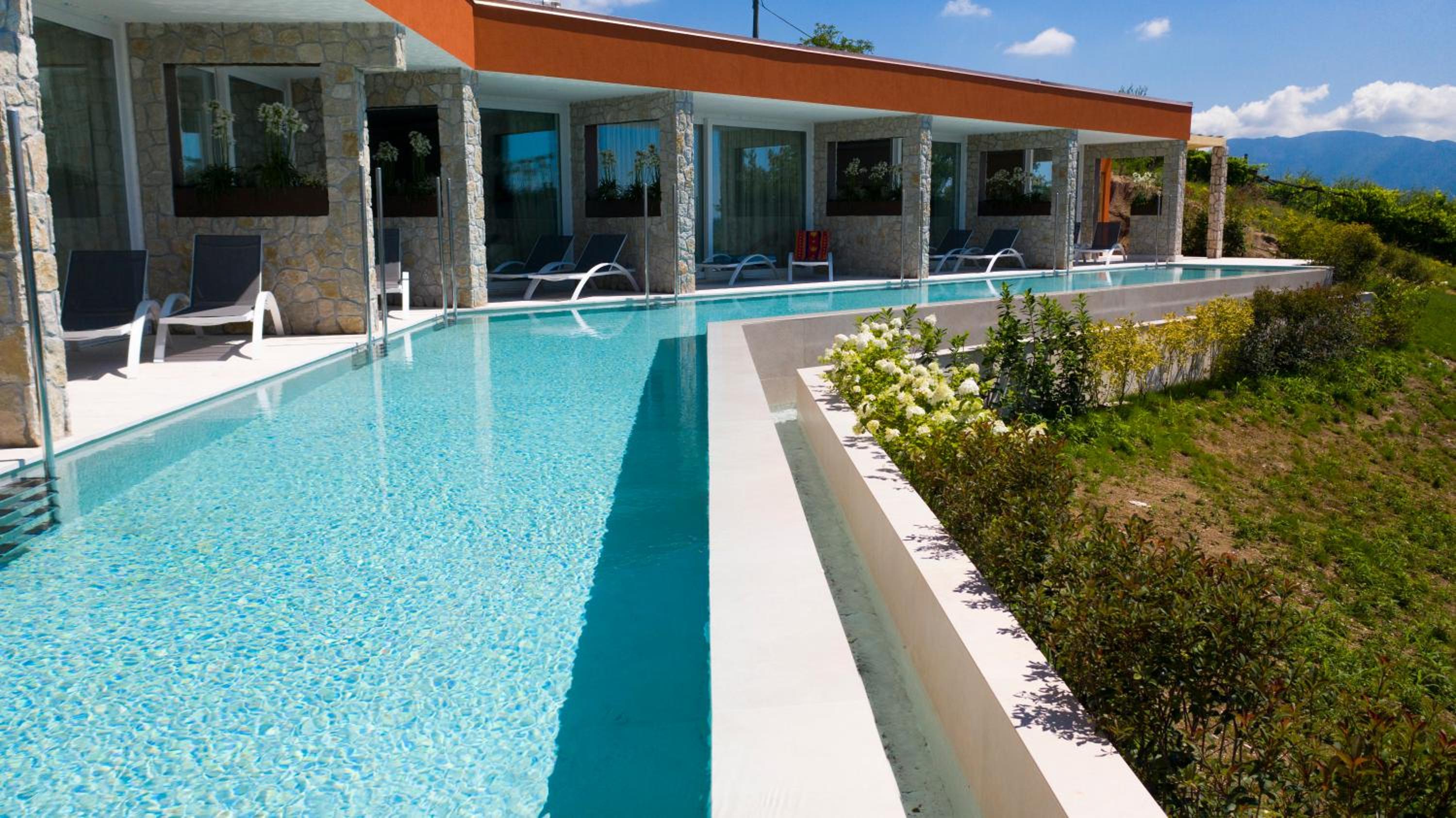 Suite with Infinity Pool