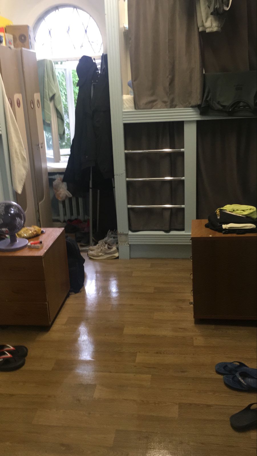 Общий 6-местный номер для мужчин и женщин