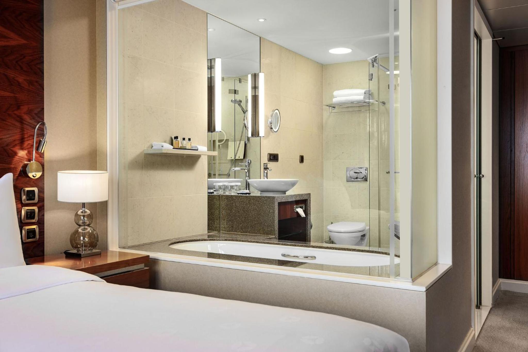 Superior Junior Suite