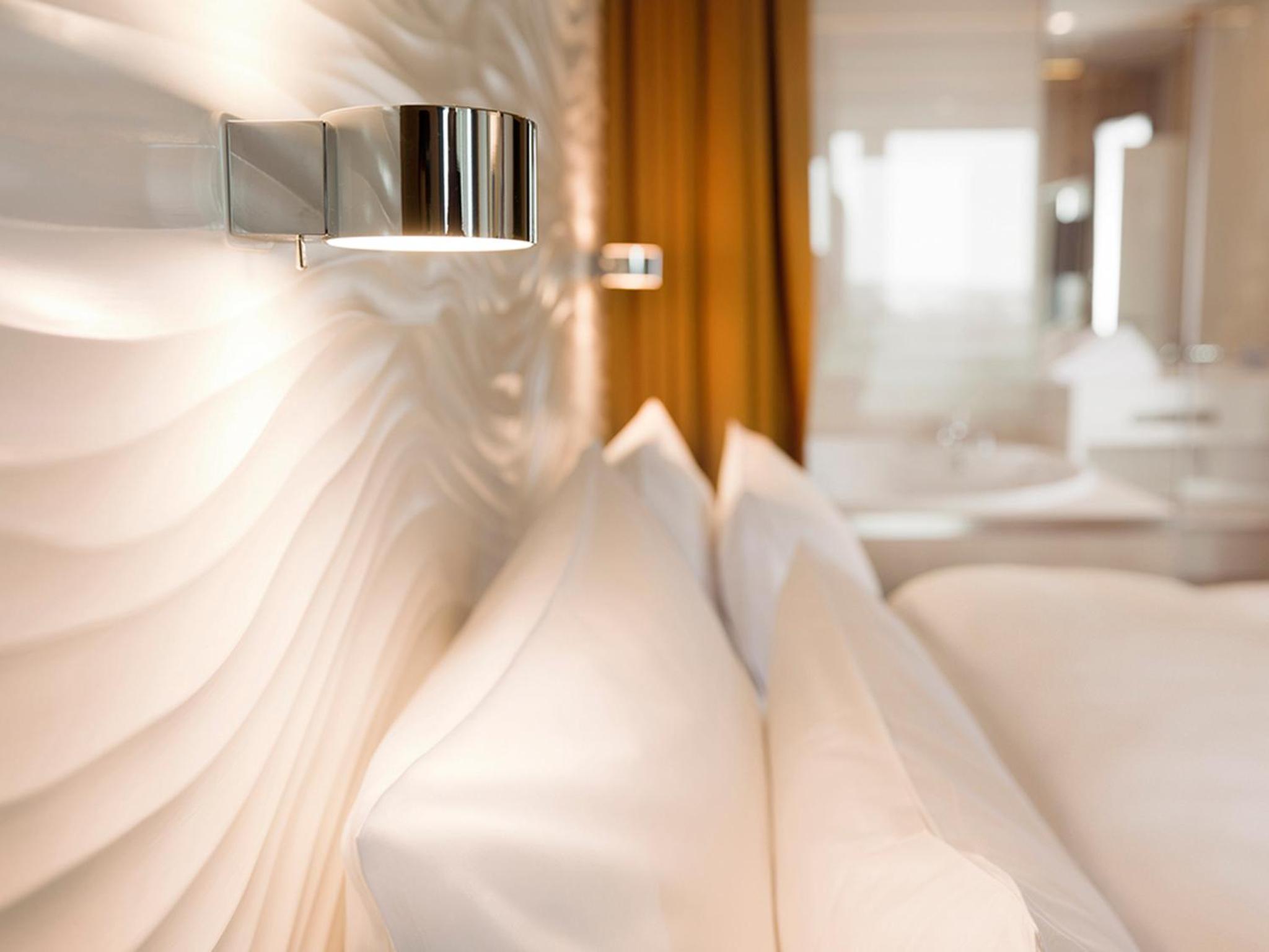 Doppelzimmer seitlicher Meerblick