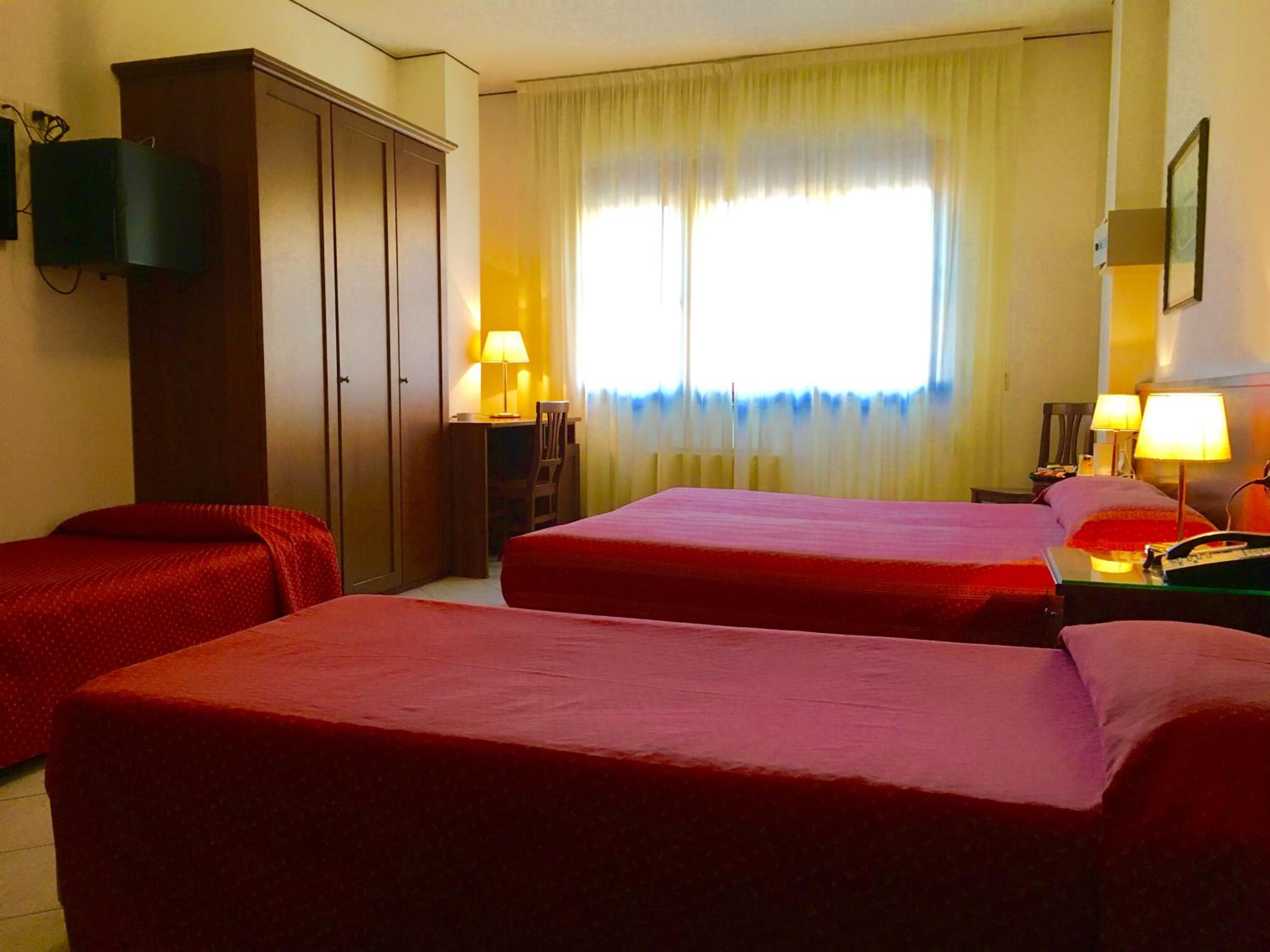 Premium Quadruple Room with Canal view