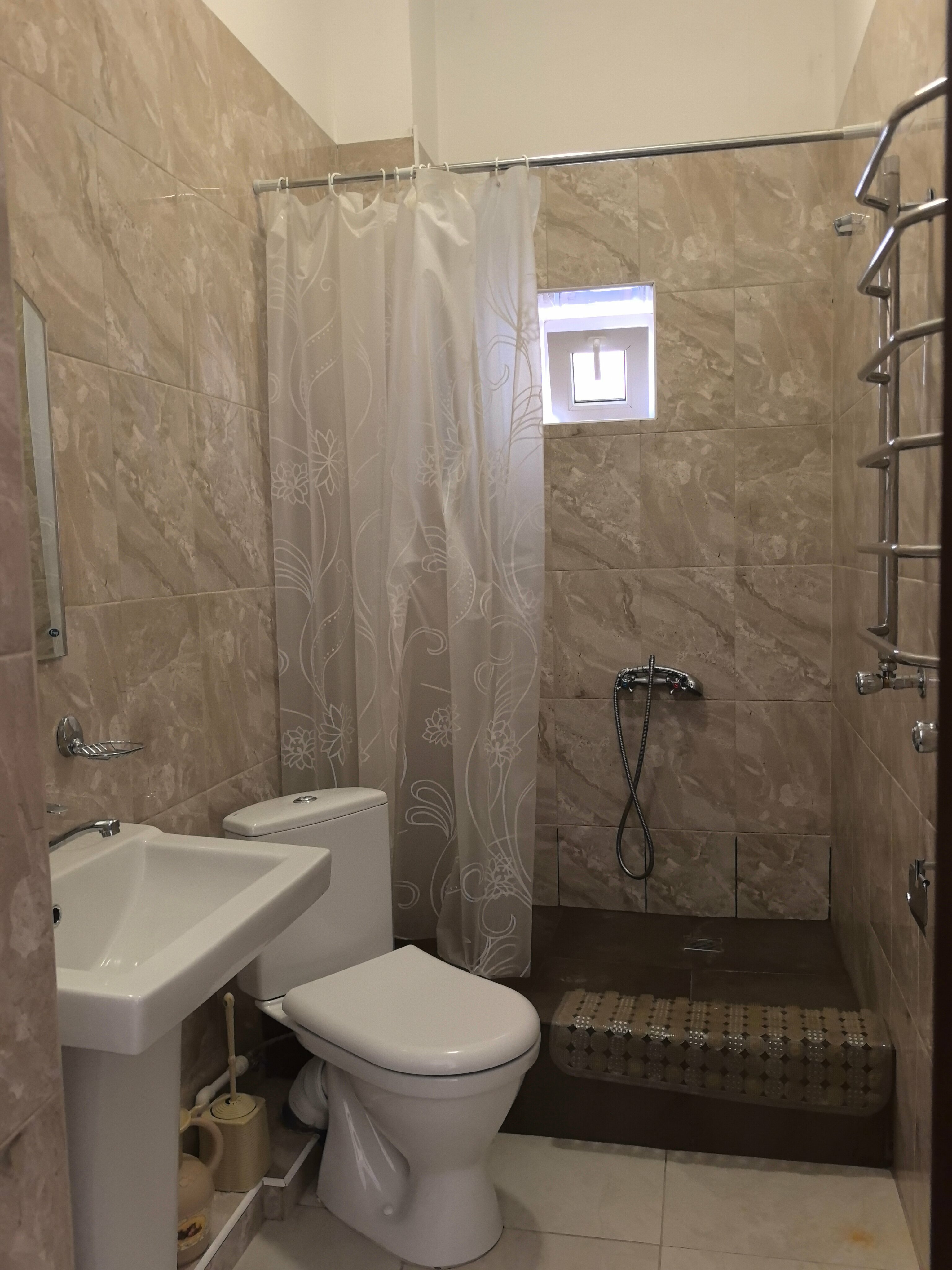 Стандартный трехместный номер