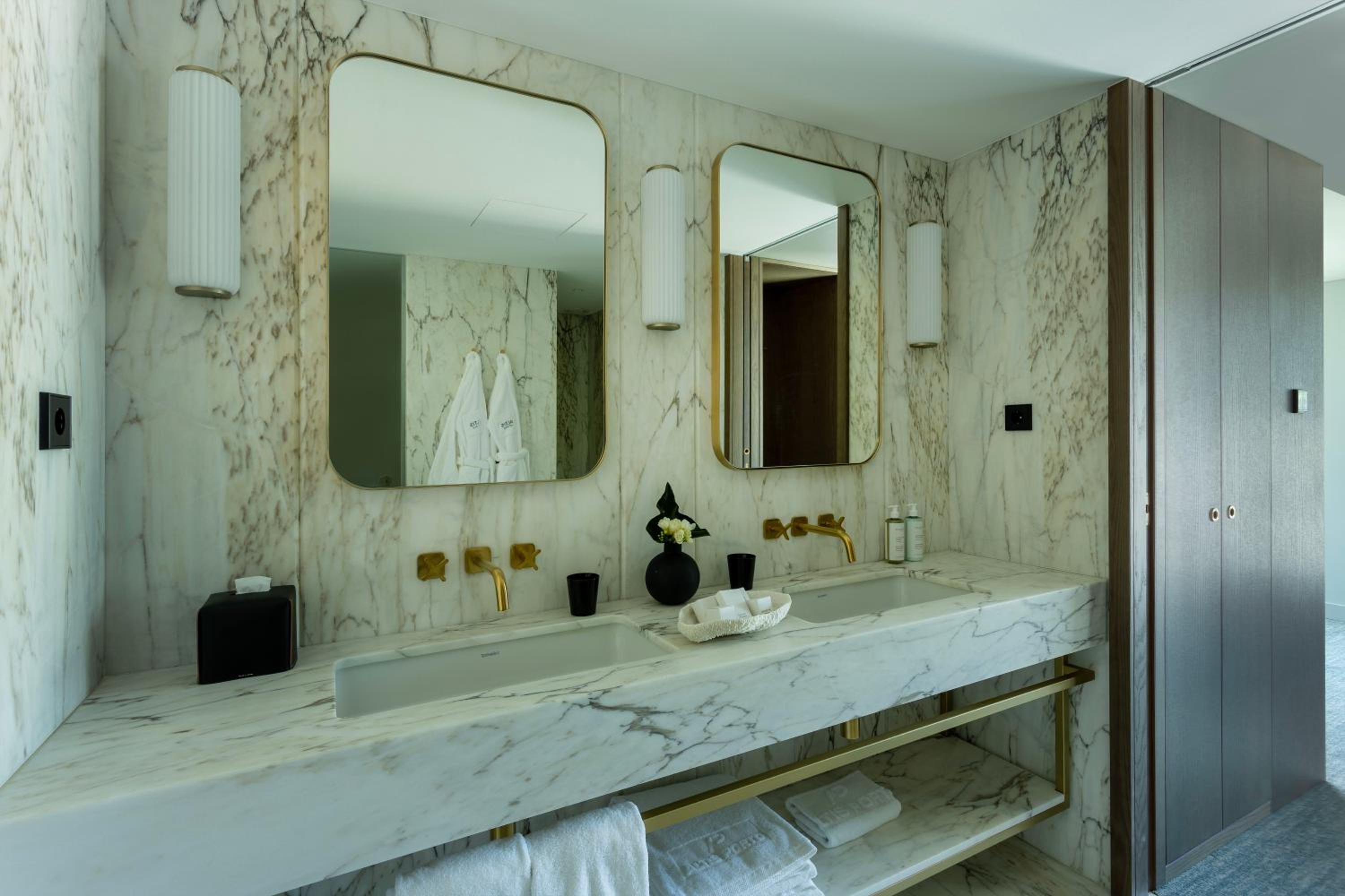 Penthouse Suite